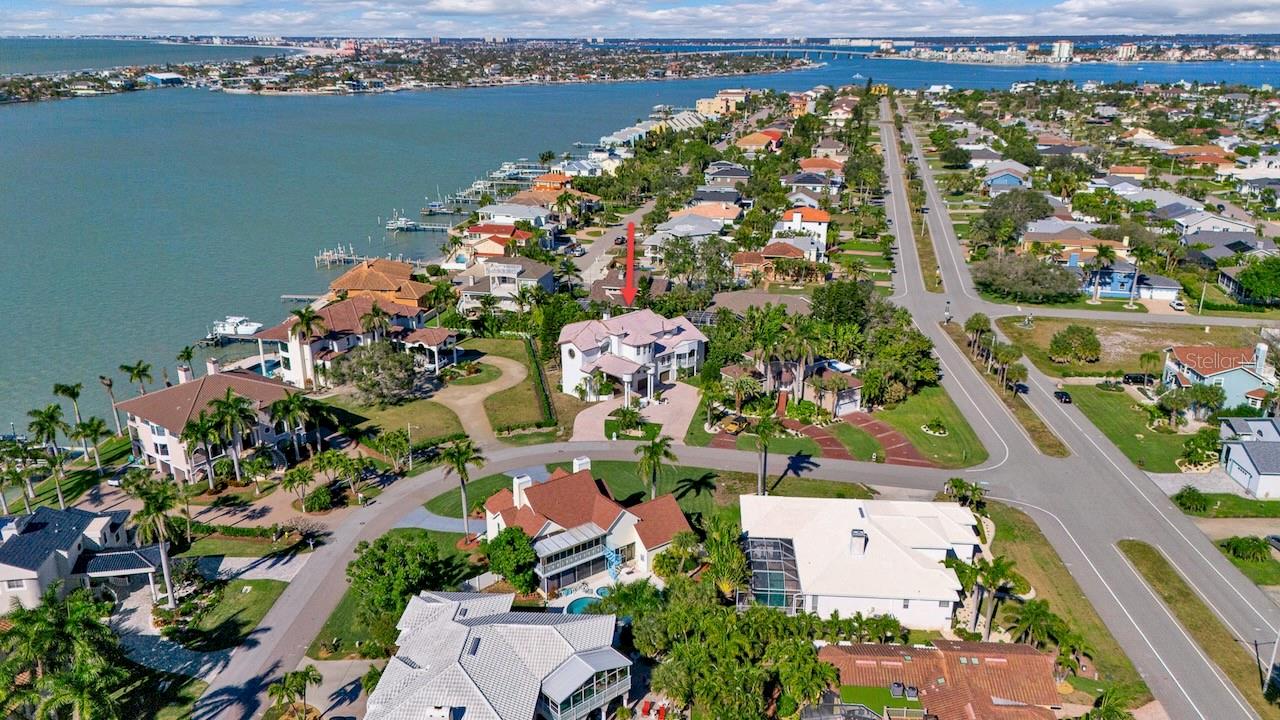 Image 4 of 51 For 608 Columbus Drive