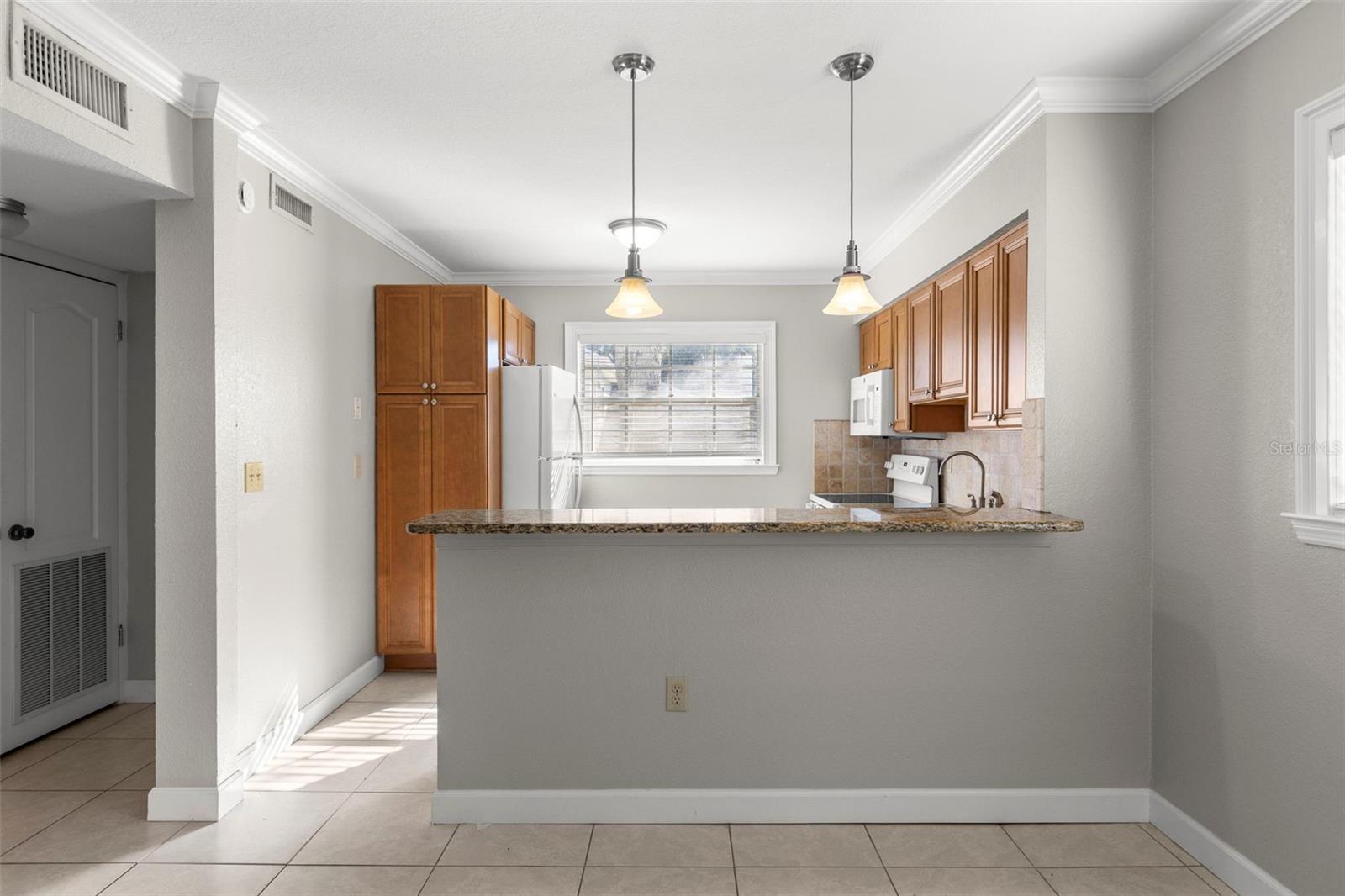 Image 13 of 26 For 2207 Carolina Avenue 23