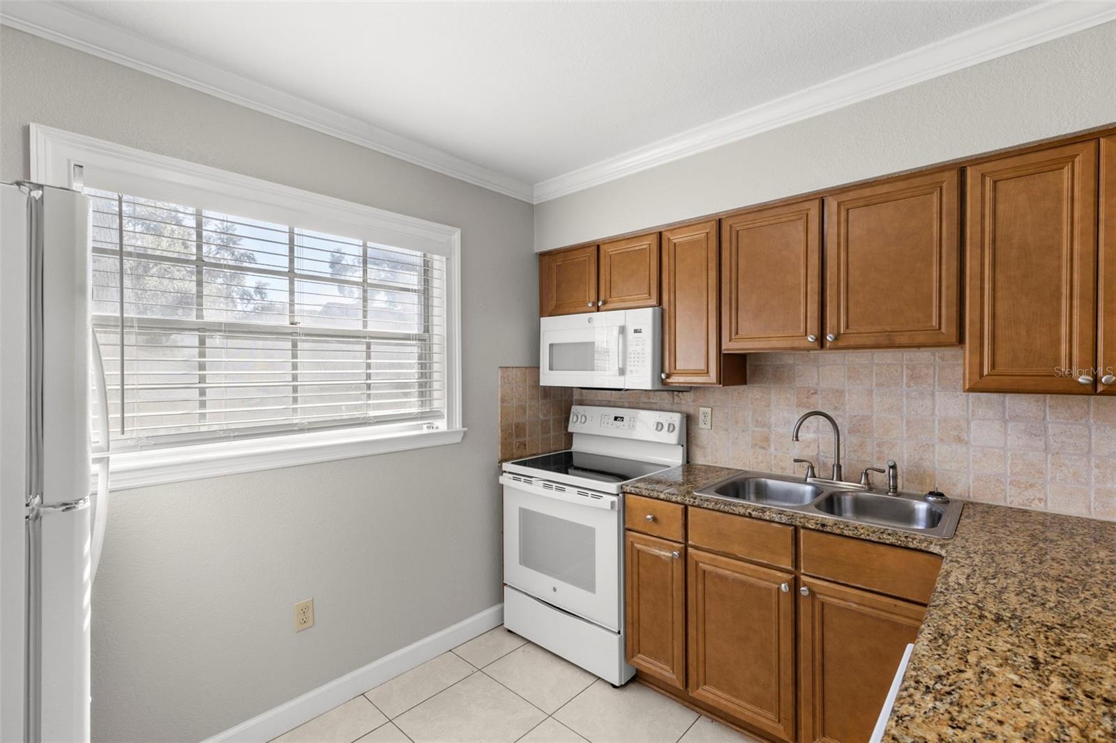 Image 15 of 26 For 2207 Carolina Avenue 23