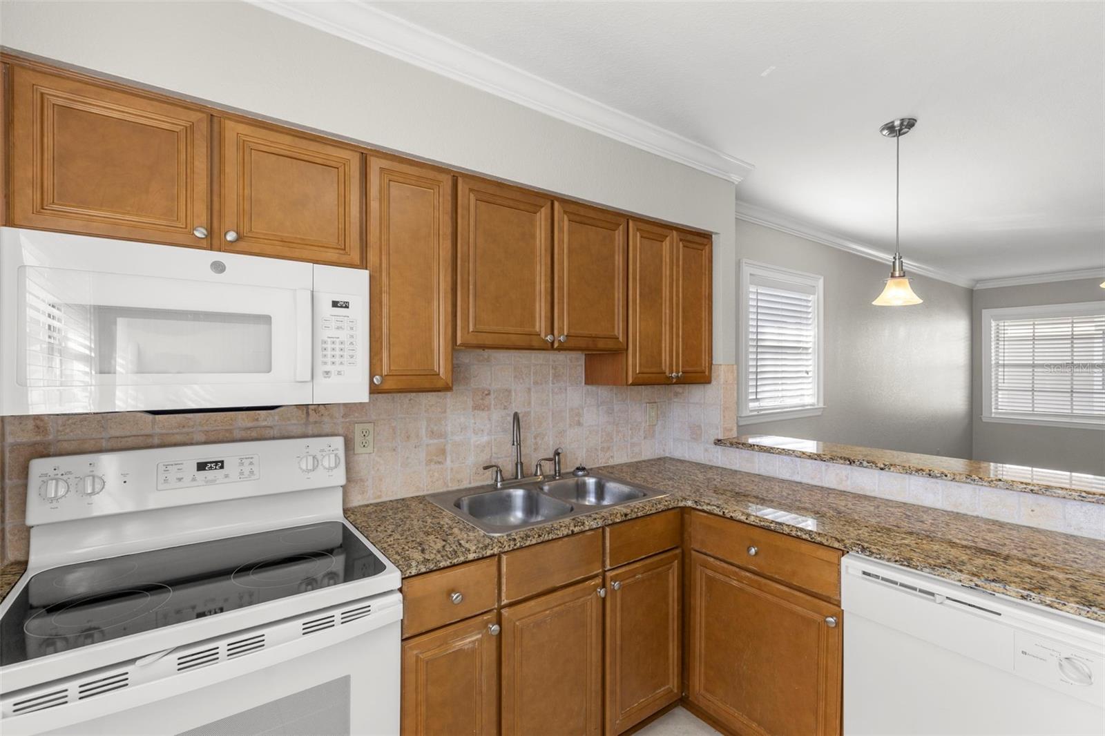 Image 16 of 26 For 2207 Carolina Avenue 23