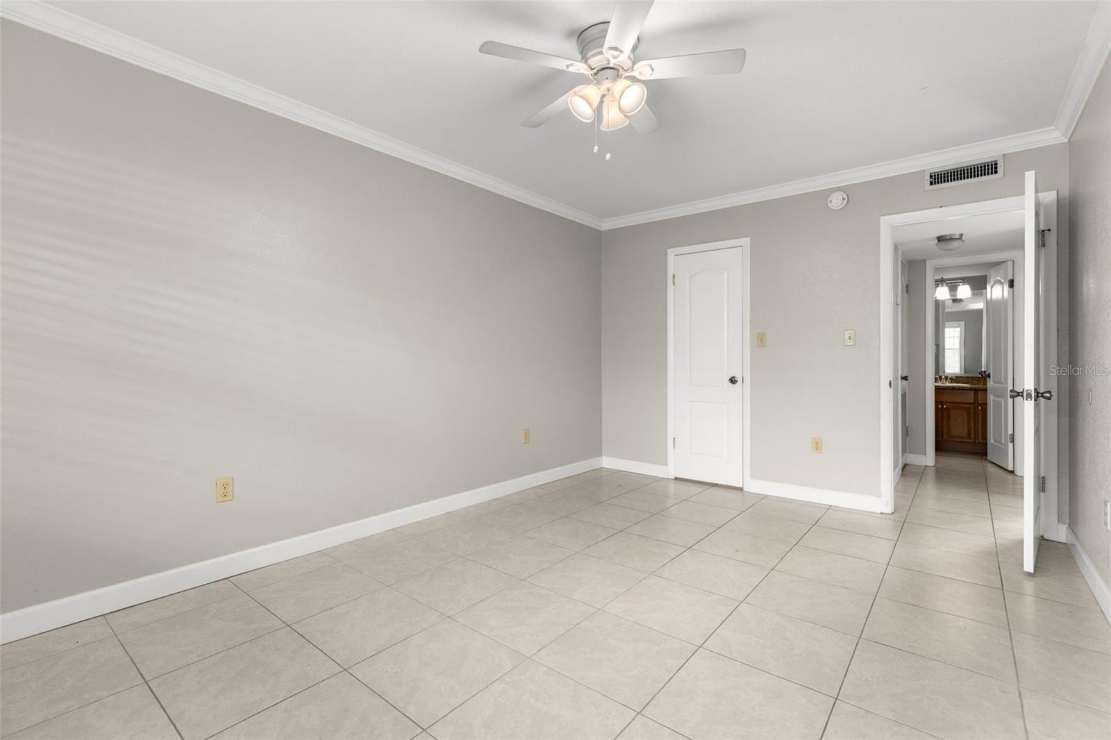 Image 20 of 26 For 2207 Carolina Avenue 23