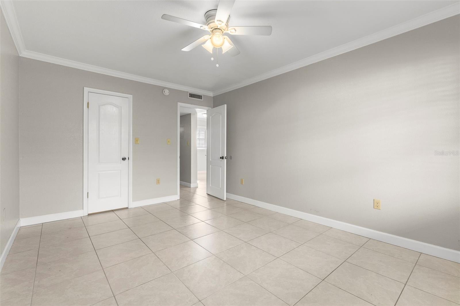 Image 21 of 26 For 2207 Carolina Avenue 23