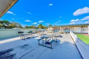 Image 19 of 23 For 250 Rosery Road Nw 283