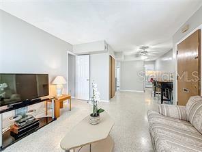 Image 7 of 23 For 250 Rosery Road Nw 283