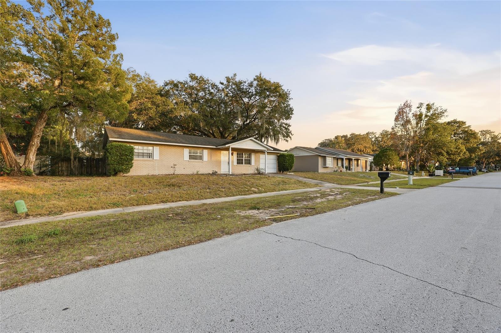 Image 26 of 29 For 2740 Dellwood Drive