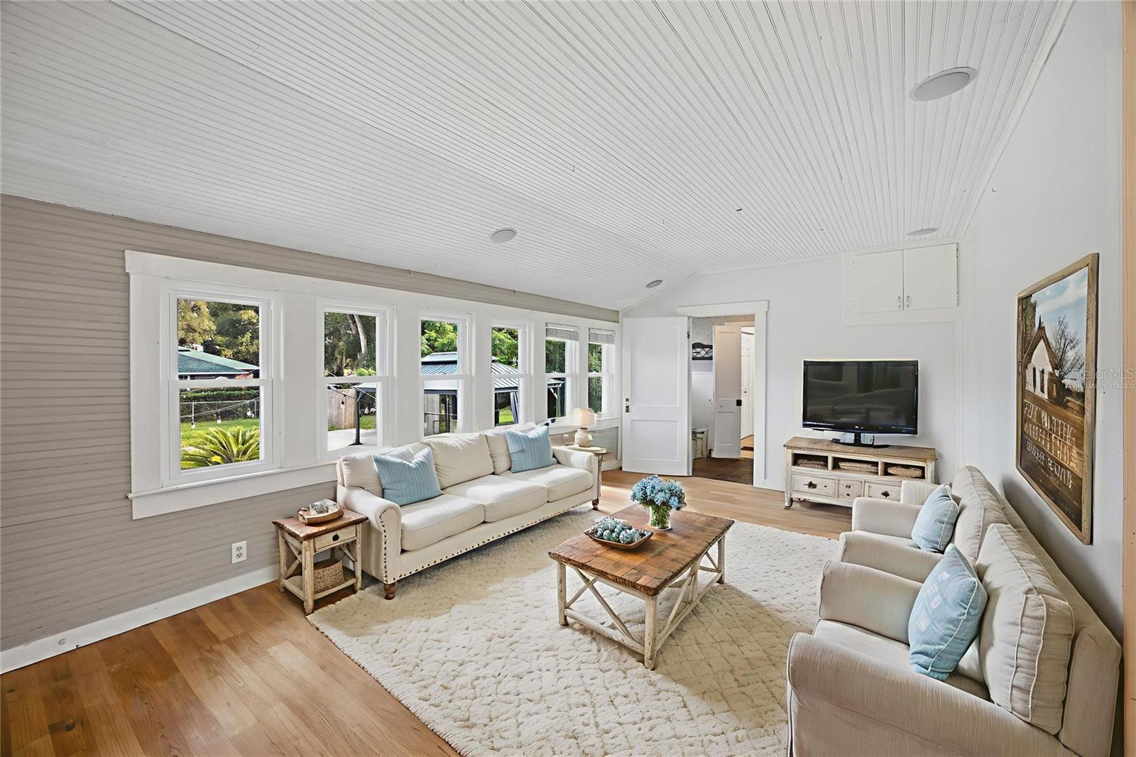 Image 13 of 43 For 37508 Church Avenue