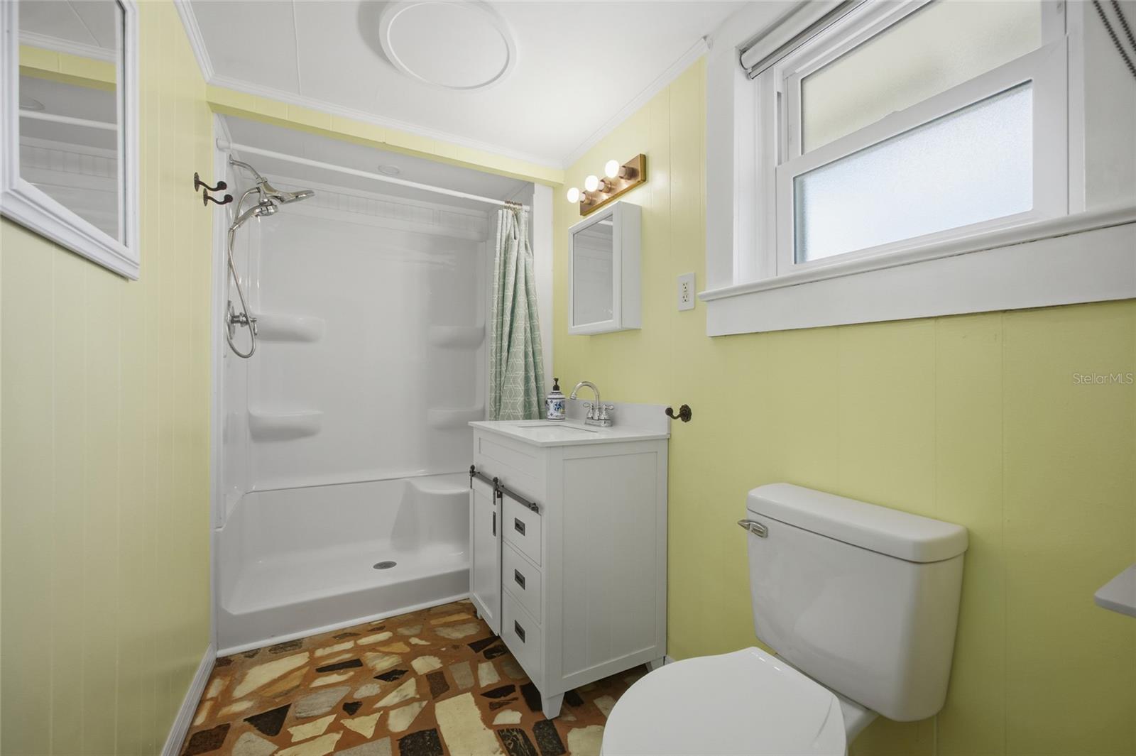 Image 20 of 43 For 37508 Church Avenue