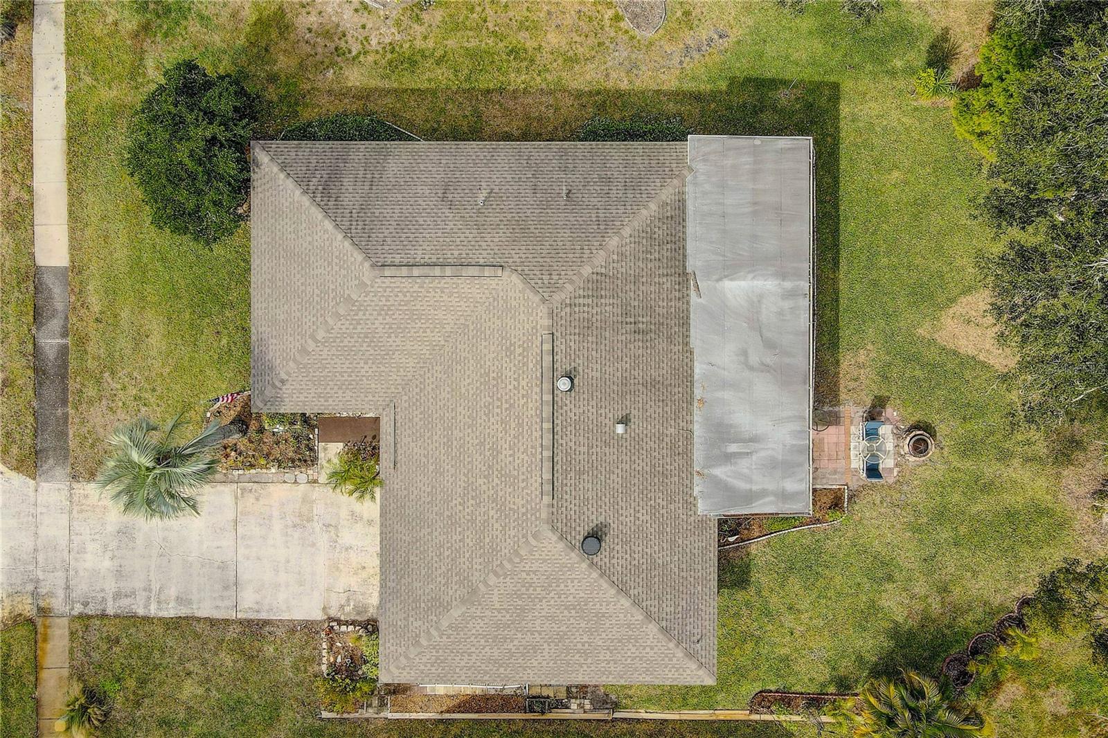 Listing photo id 0 for 1319 Glengarry Drive