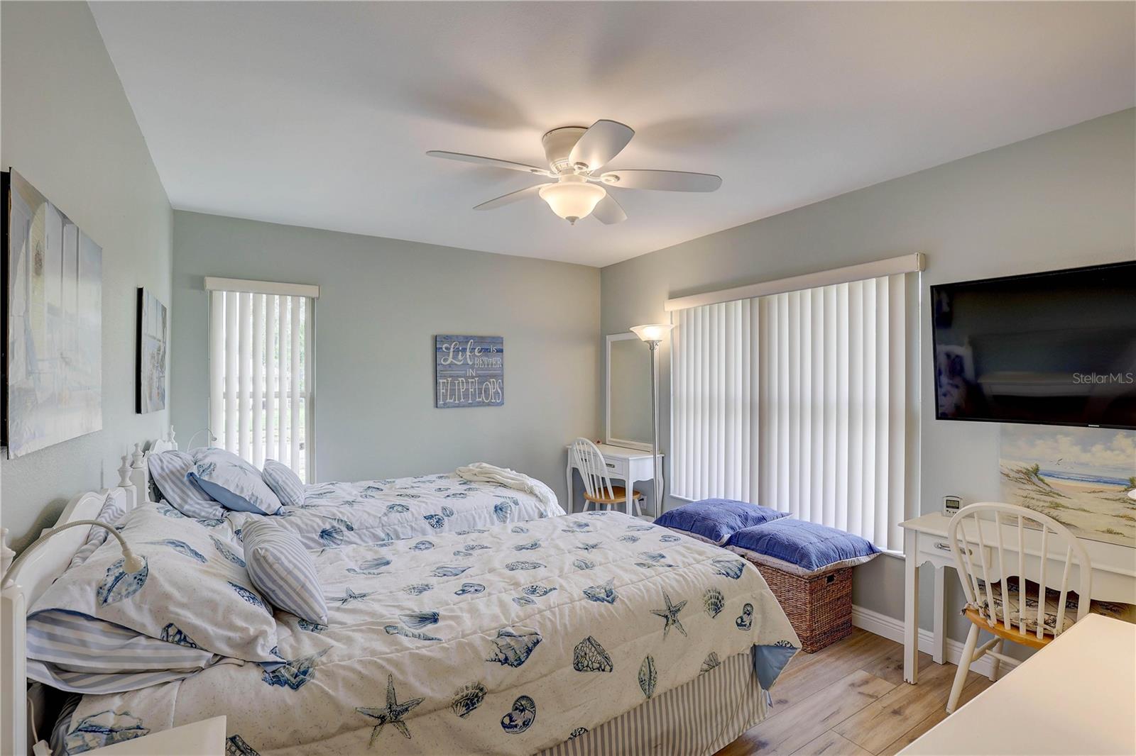 Listing photo id 20 for 1319 Glengarry Drive