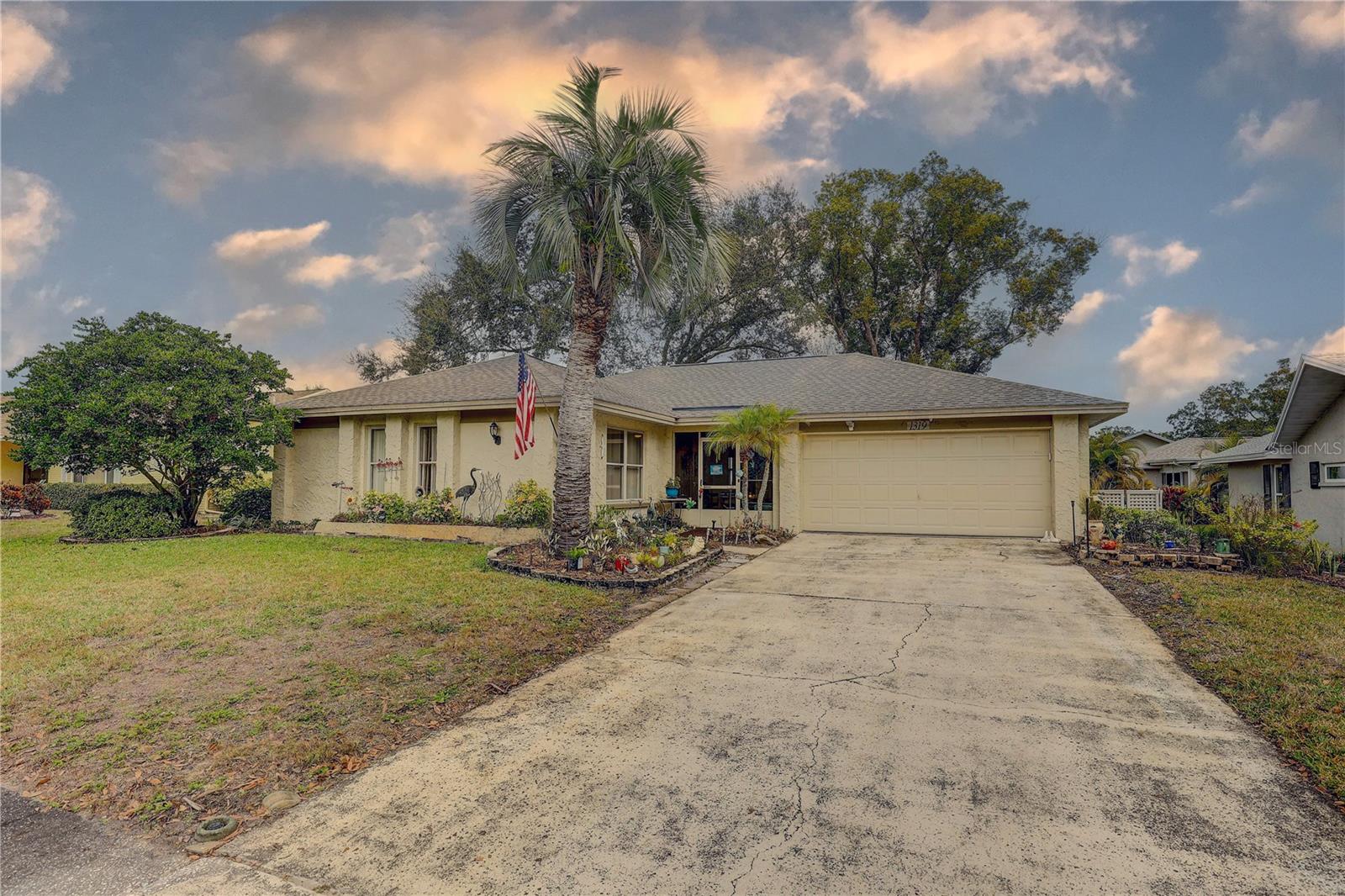 Listing photo id 33 for 1319 Glengarry Drive