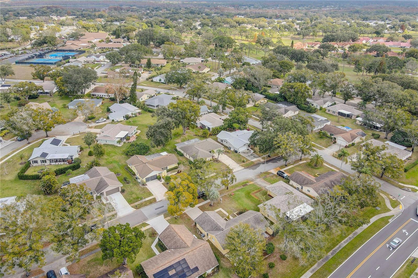 Listing photo id 42 for 1319 Glengarry Drive