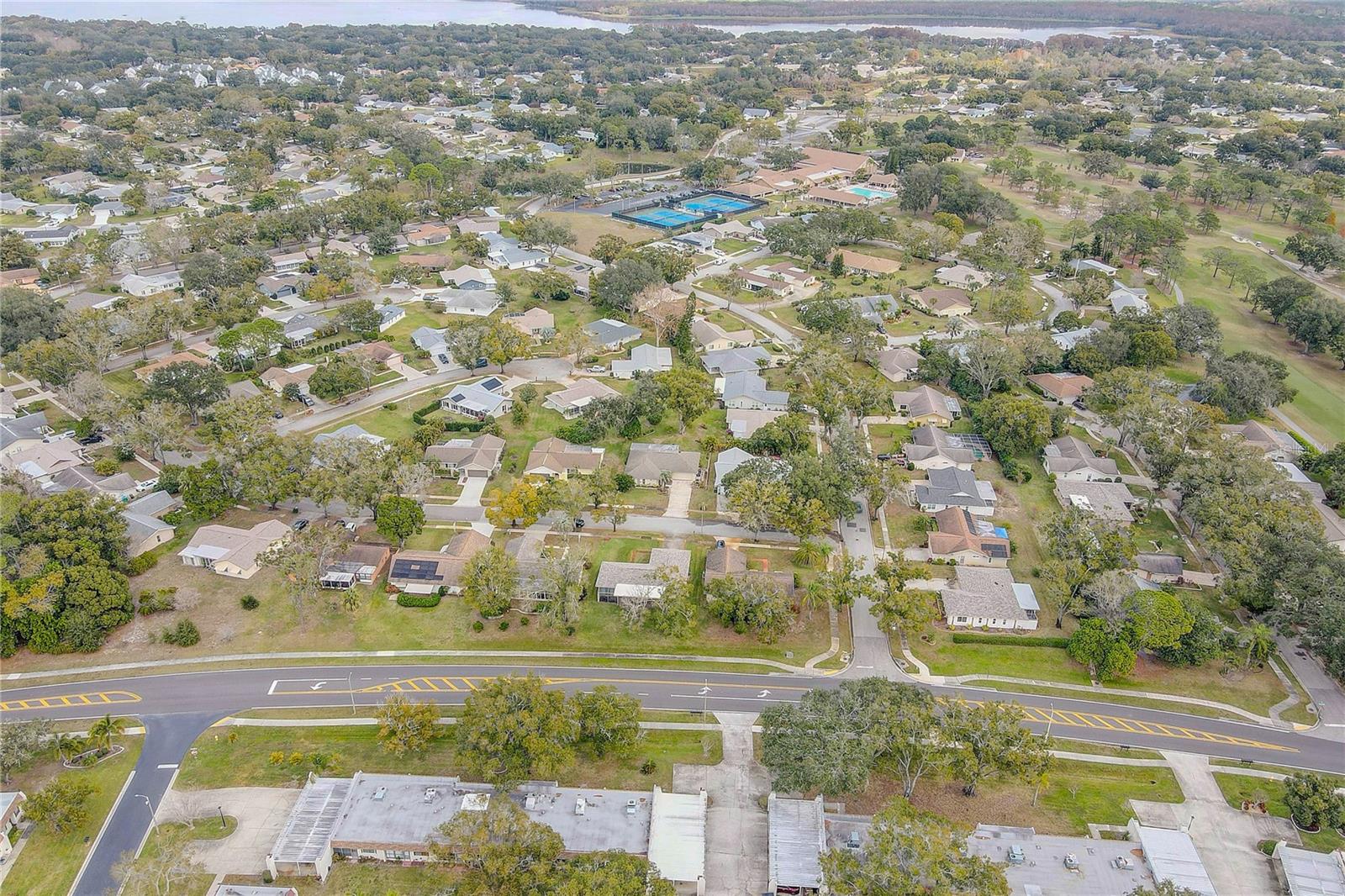 Listing photo id 44 for 1319 Glengarry Drive