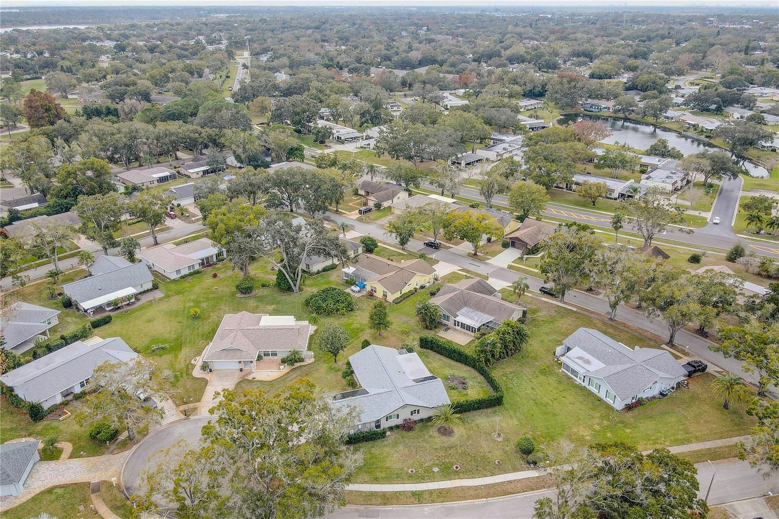 Listing photo id 46 for 1319 Glengarry Drive