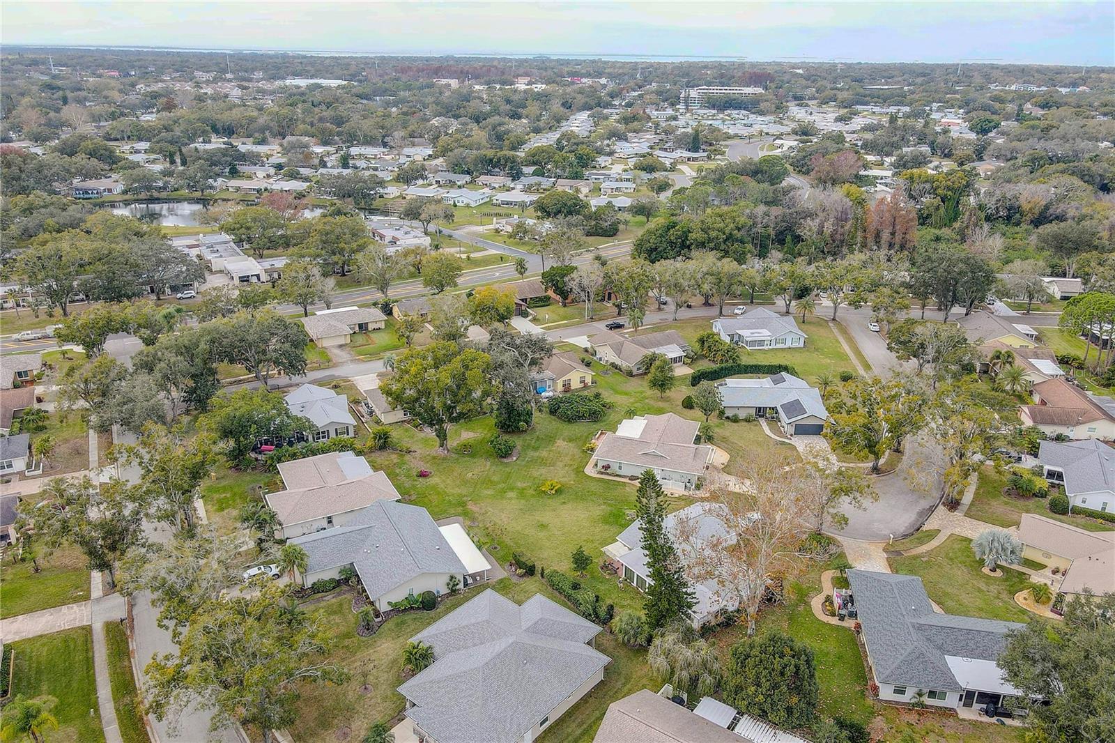 Listing photo id 48 for 1319 Glengarry Drive