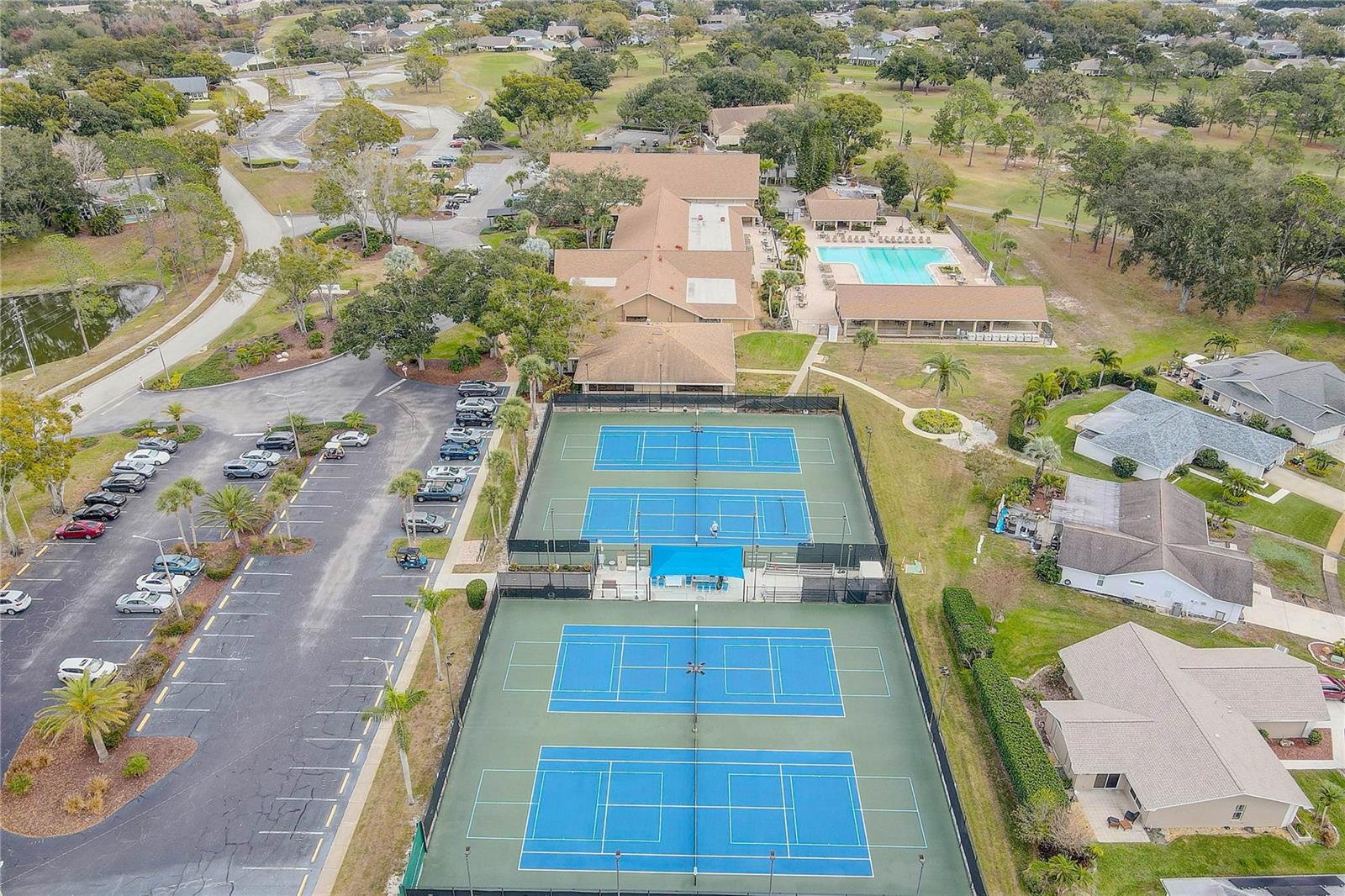 Listing photo id 52 for 1319 Glengarry Drive