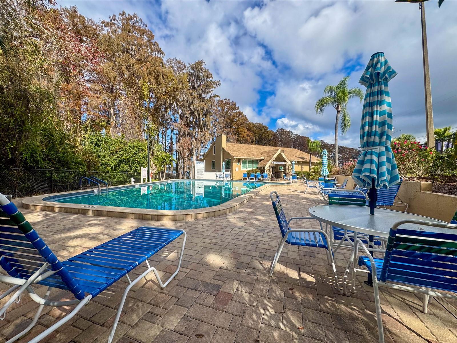 Listing photo id 57 for 1319 Glengarry Drive