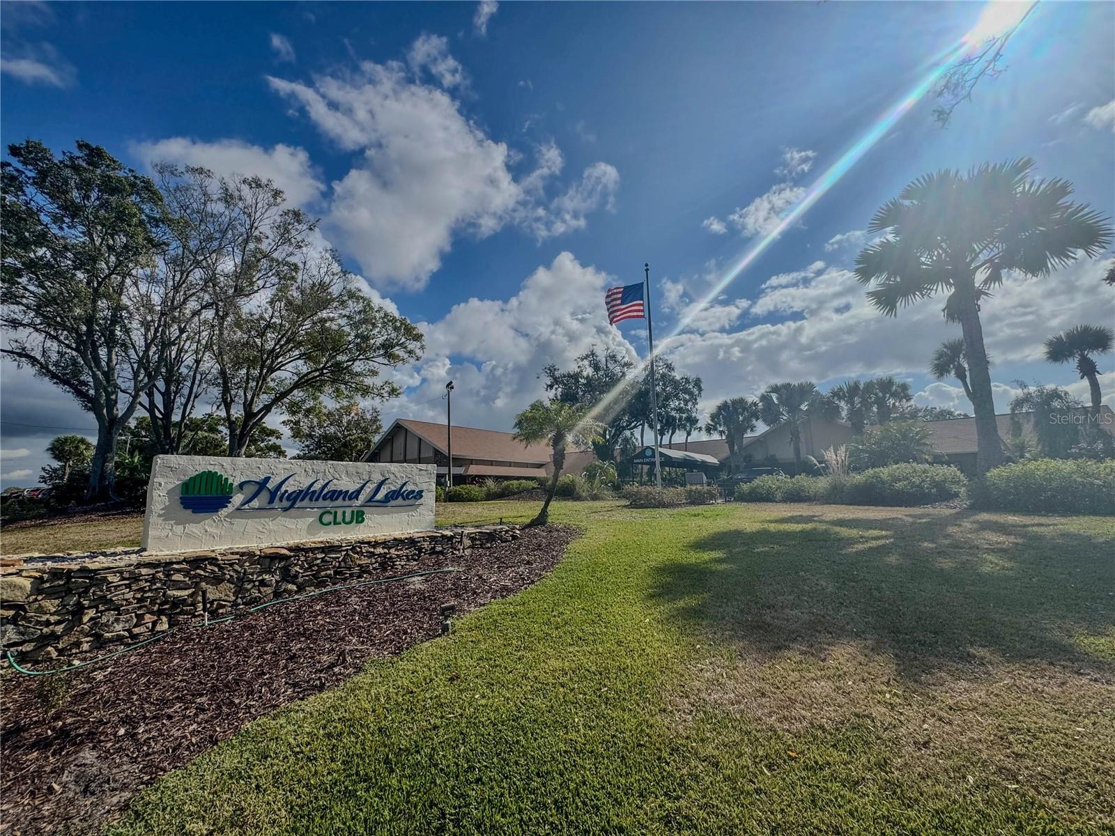 Listing photo id 67 for 1319 Glengarry Drive