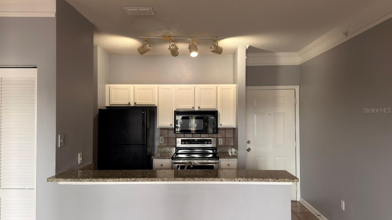 Image 6 of 14 For 4207 Dale Mabry Highway 2408