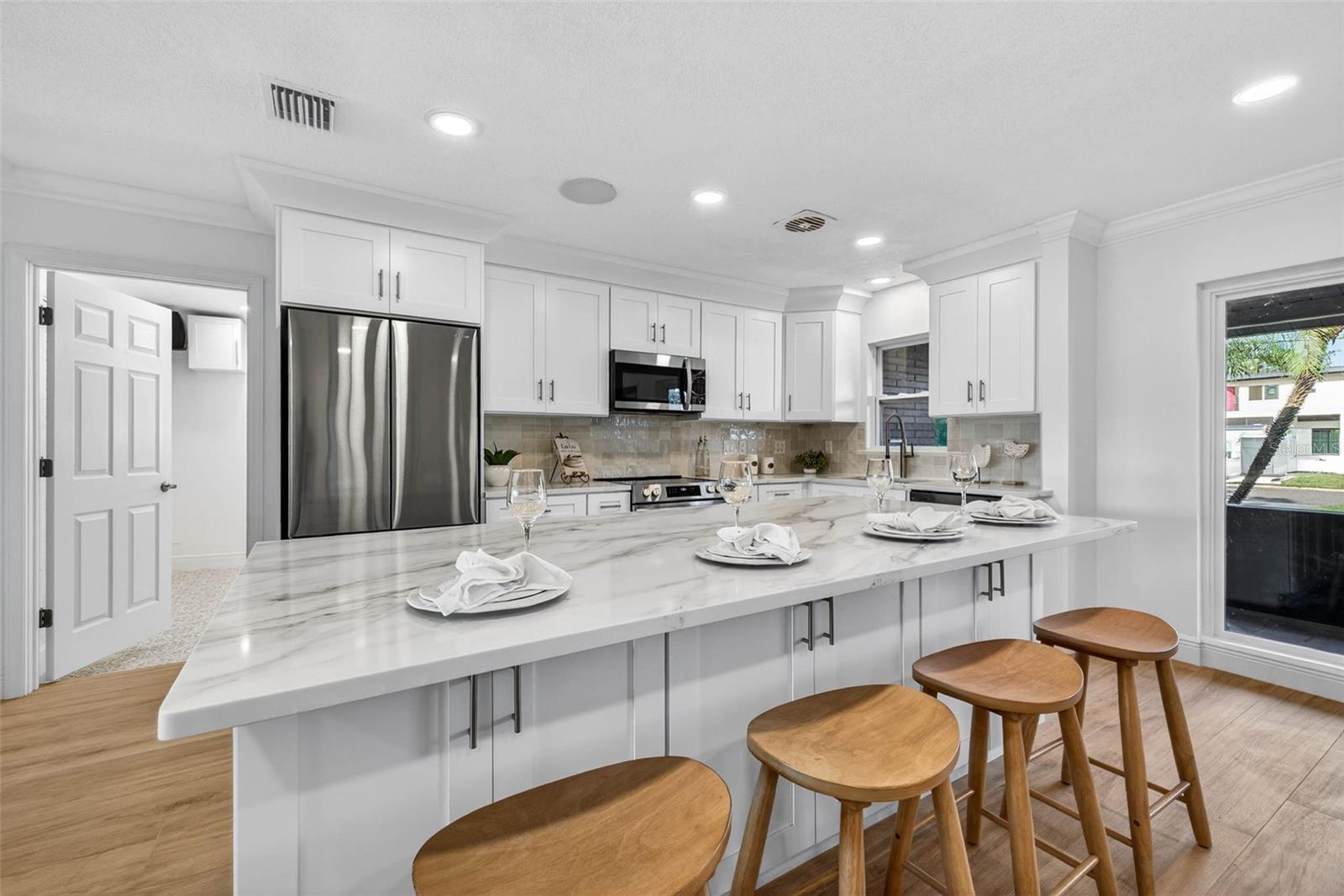 Image 10 of 45 For 4790 Venetian Boulevard Ne