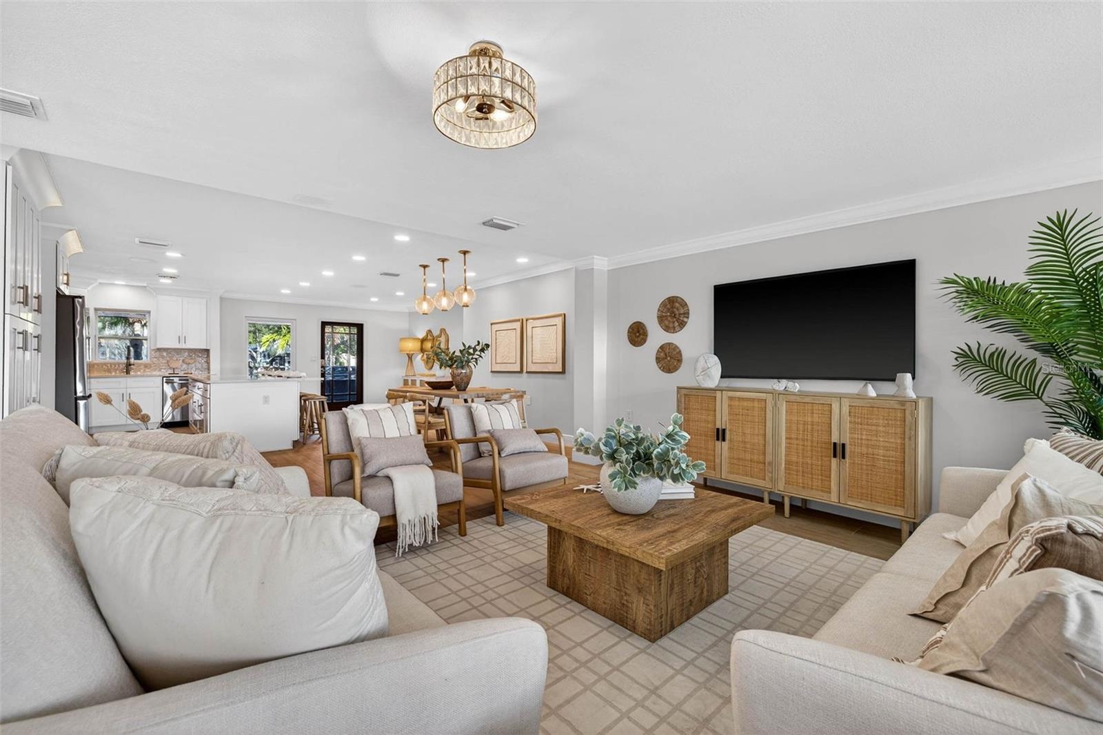 Image 18 of 45 For 4790 Venetian Boulevard Ne