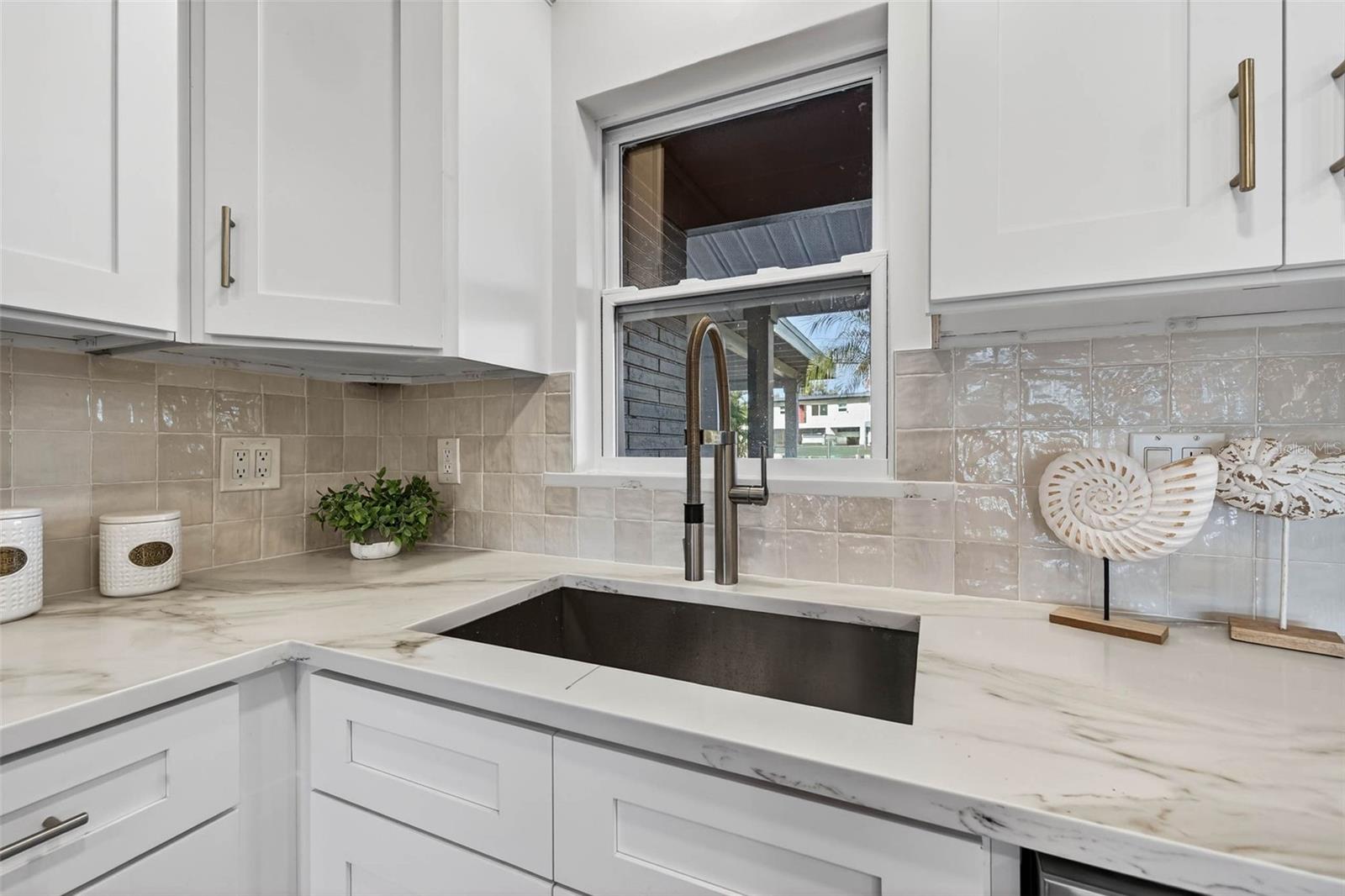 Image 9 of 45 For 4790 Venetian Boulevard Ne