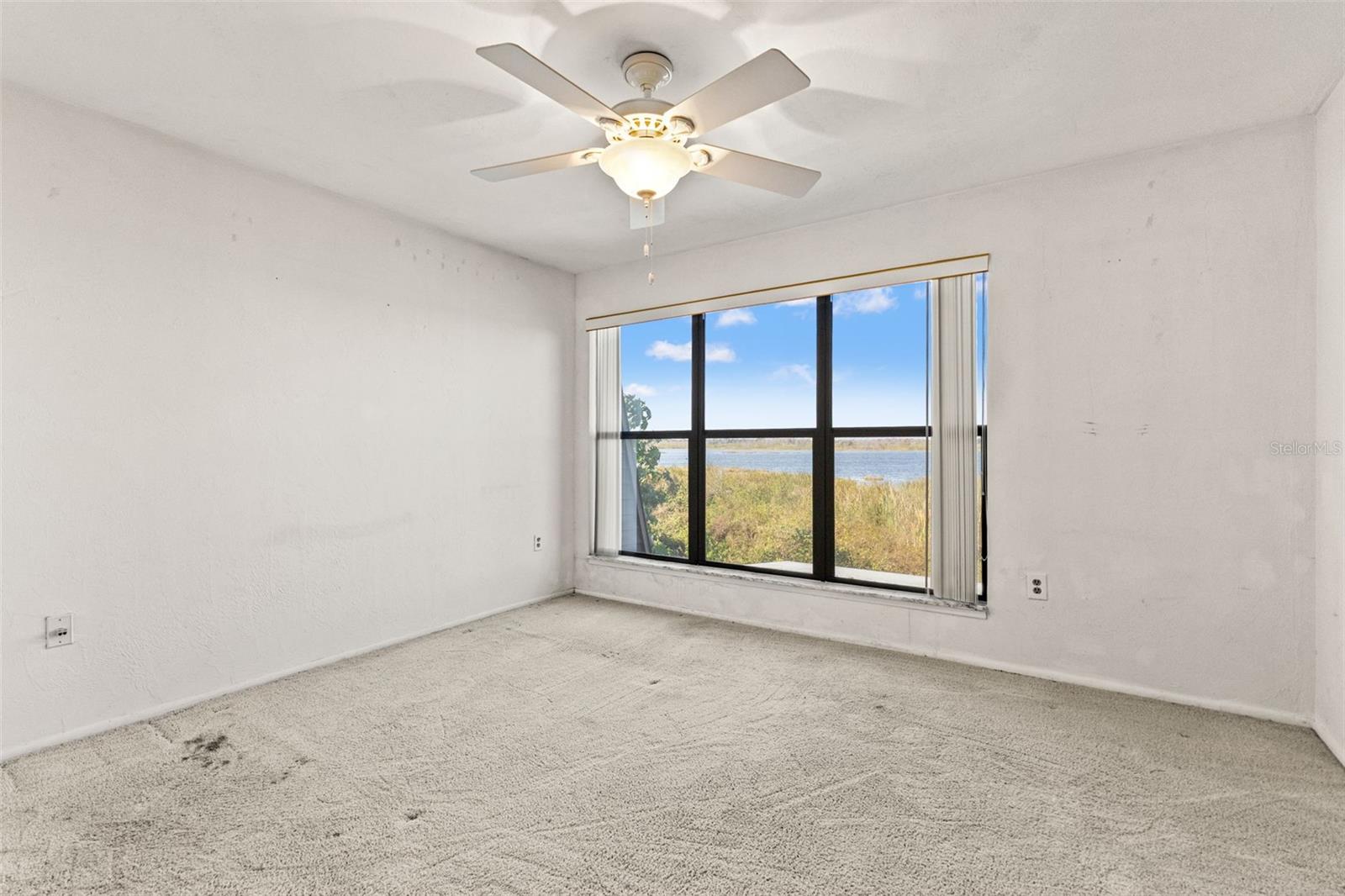 Image 13 of 27 For 1836 Crystal Lake Drive