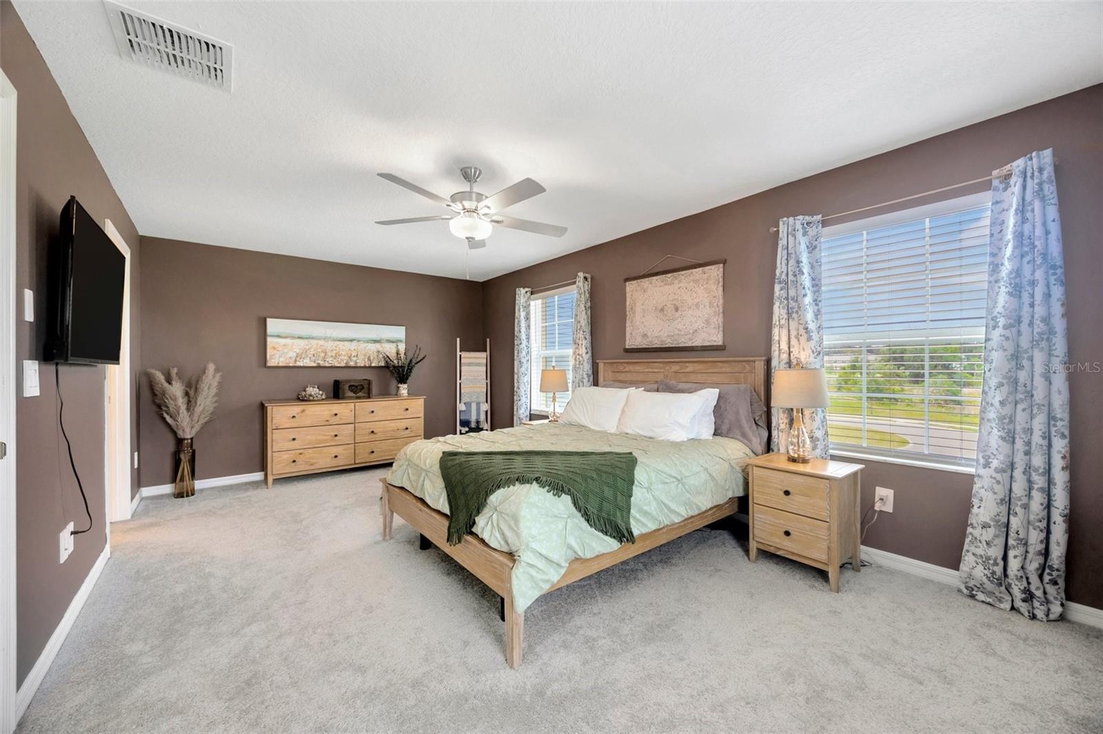 Image 16 of 39 For 17741 Tawny Malt Pl