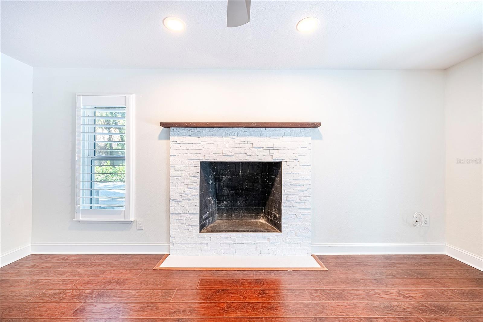 Image 15 of 53 For 1599 Brae Moor Lane