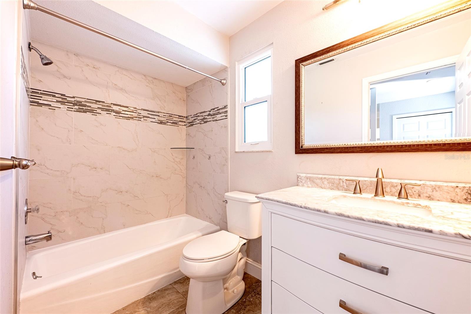 Image 24 of 53 For 1599 Brae Moor Lane