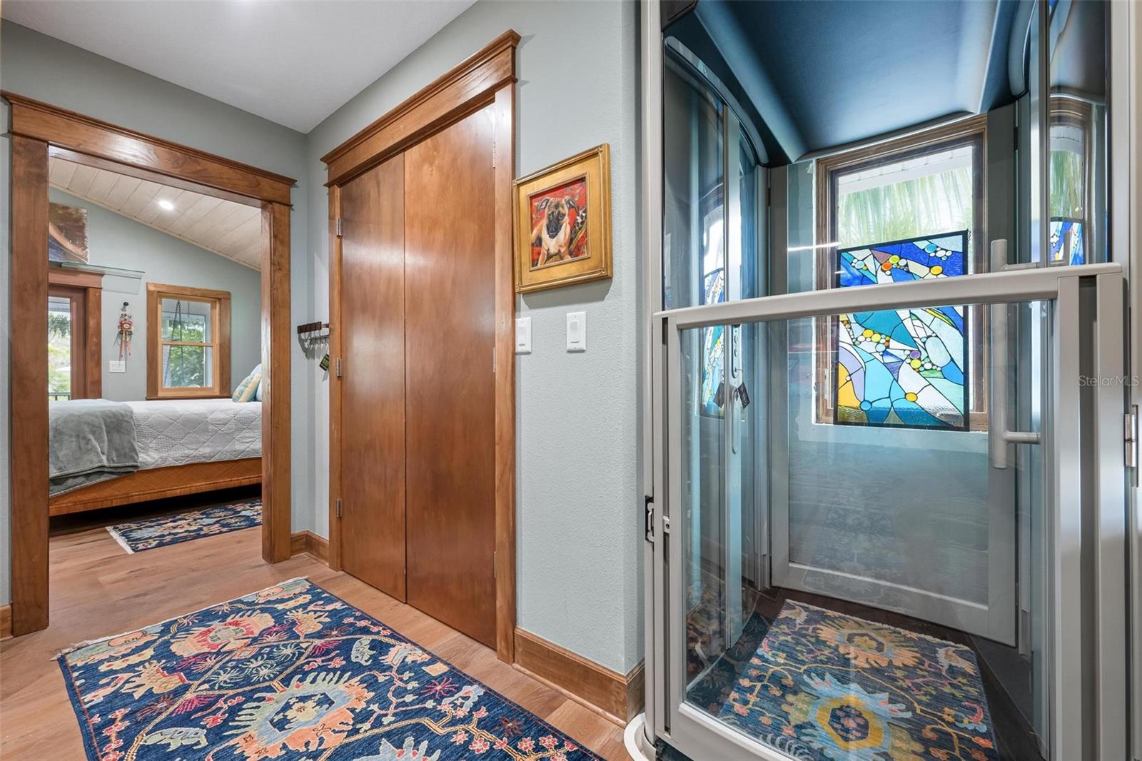 Image 25 of 79 For 213 Oak Avenue