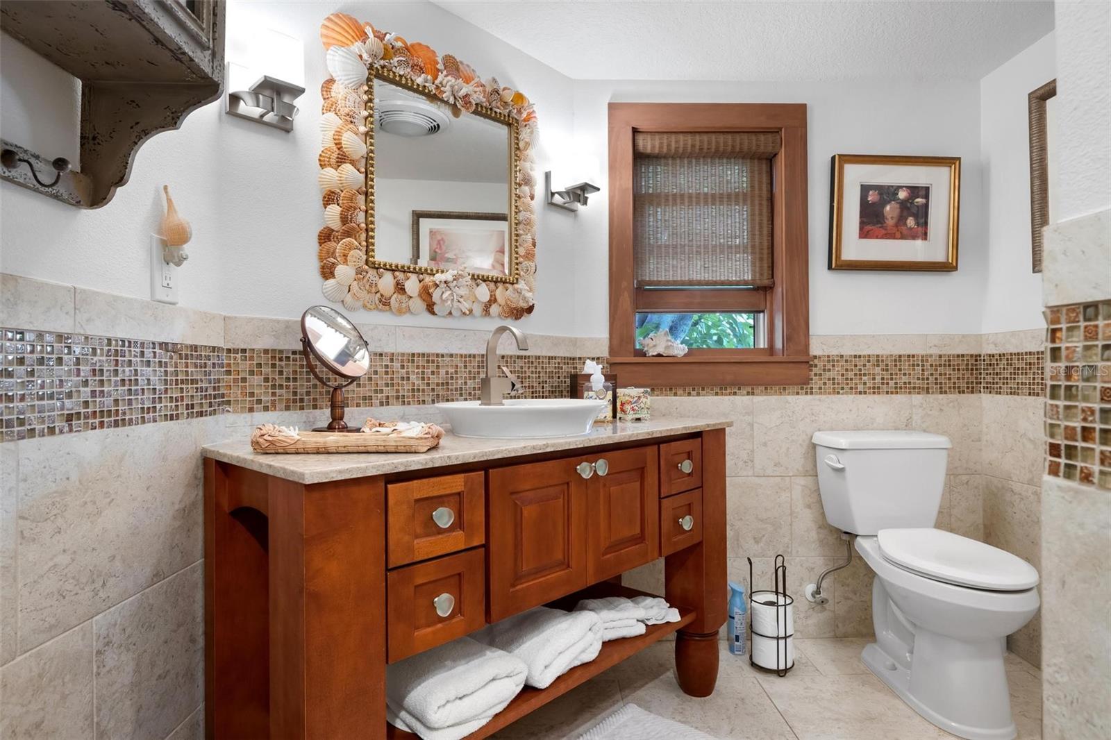 Image 32 of 79 For 213 Oak Avenue