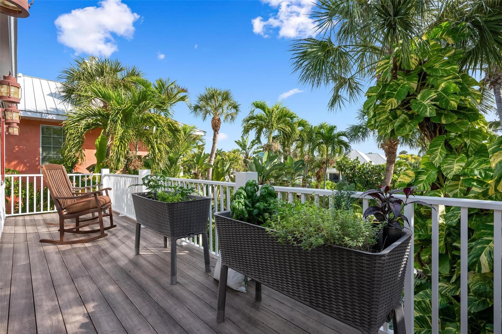 Image 46 of 79 For 213 Oak Avenue