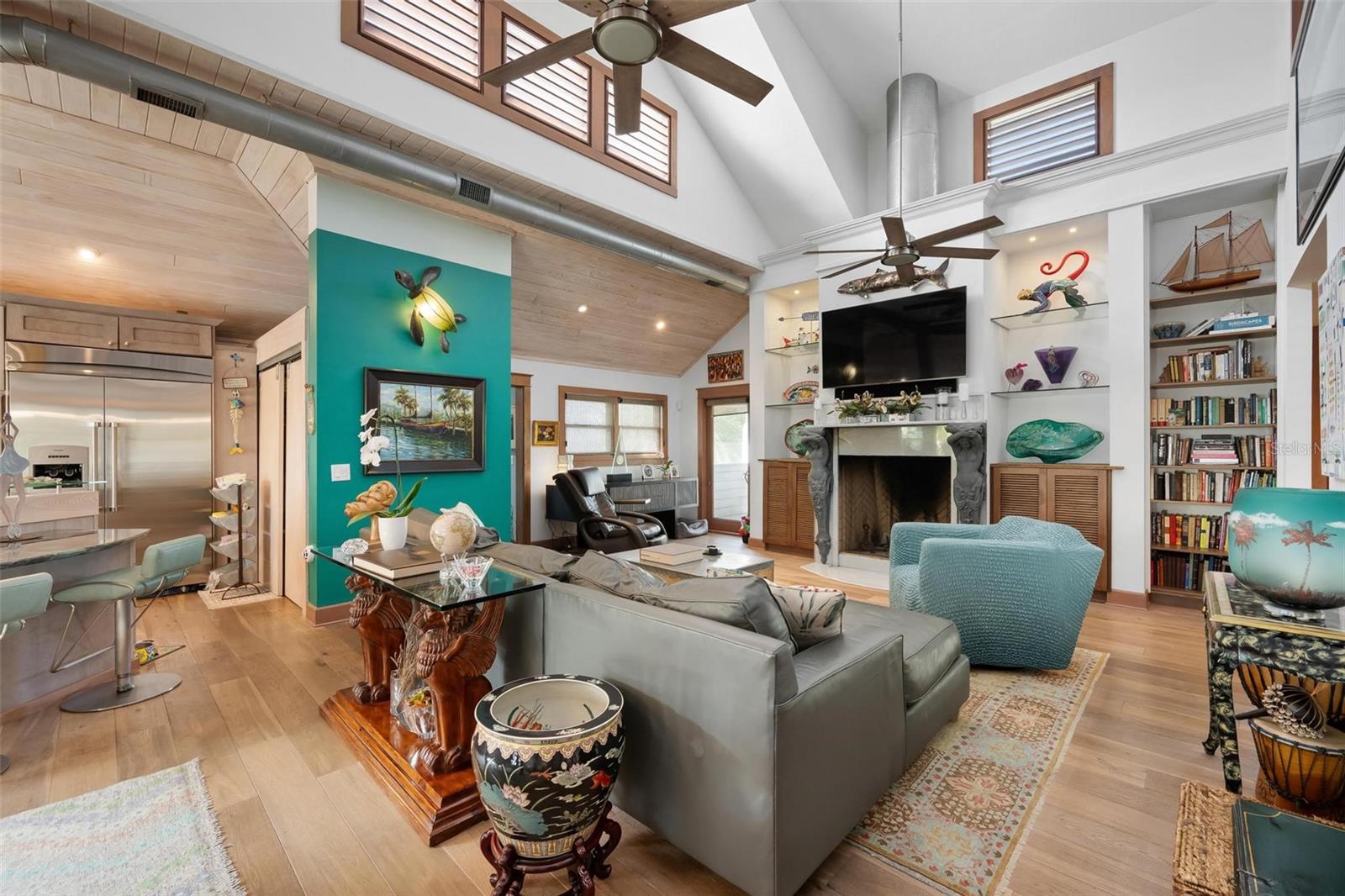 Image 5 of 79 For 213 Oak Avenue