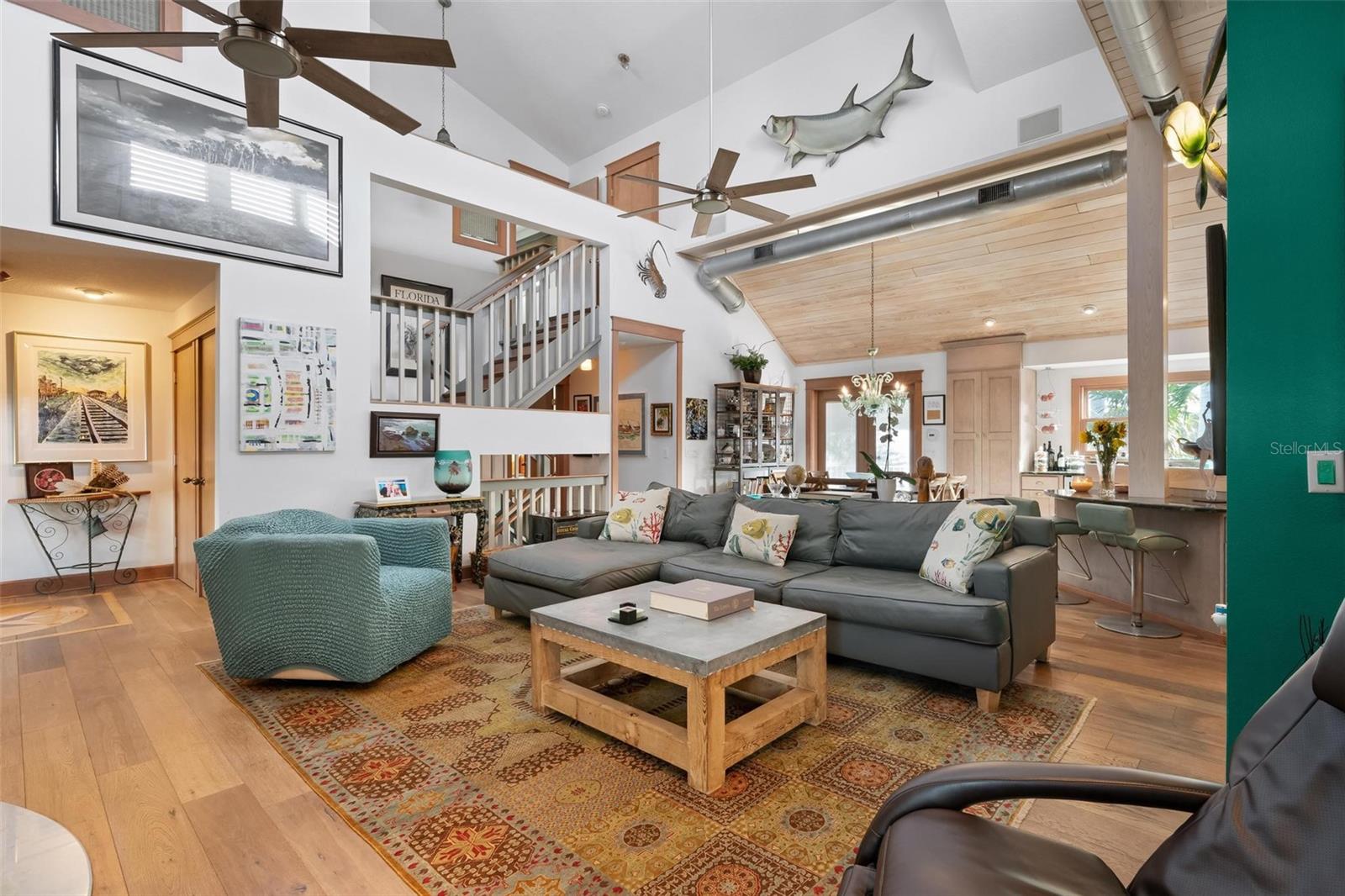 Image 9 of 79 For 213 Oak Avenue