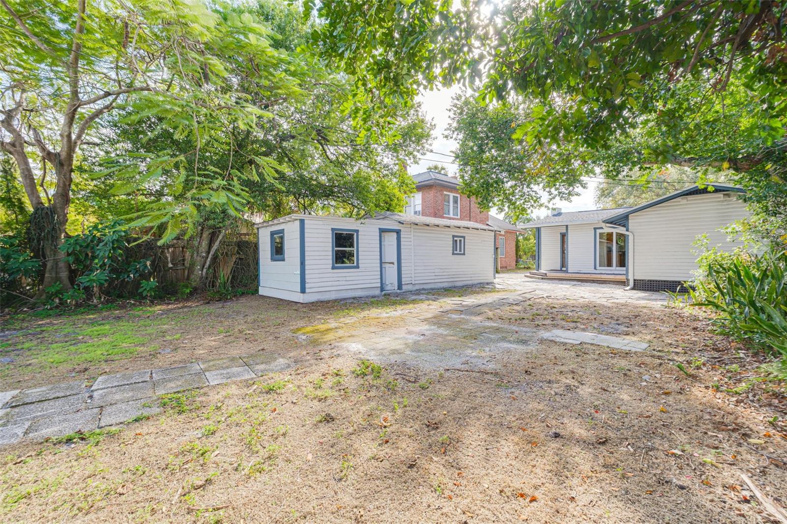 Image 22 of 25 For 3525 Iris Street N