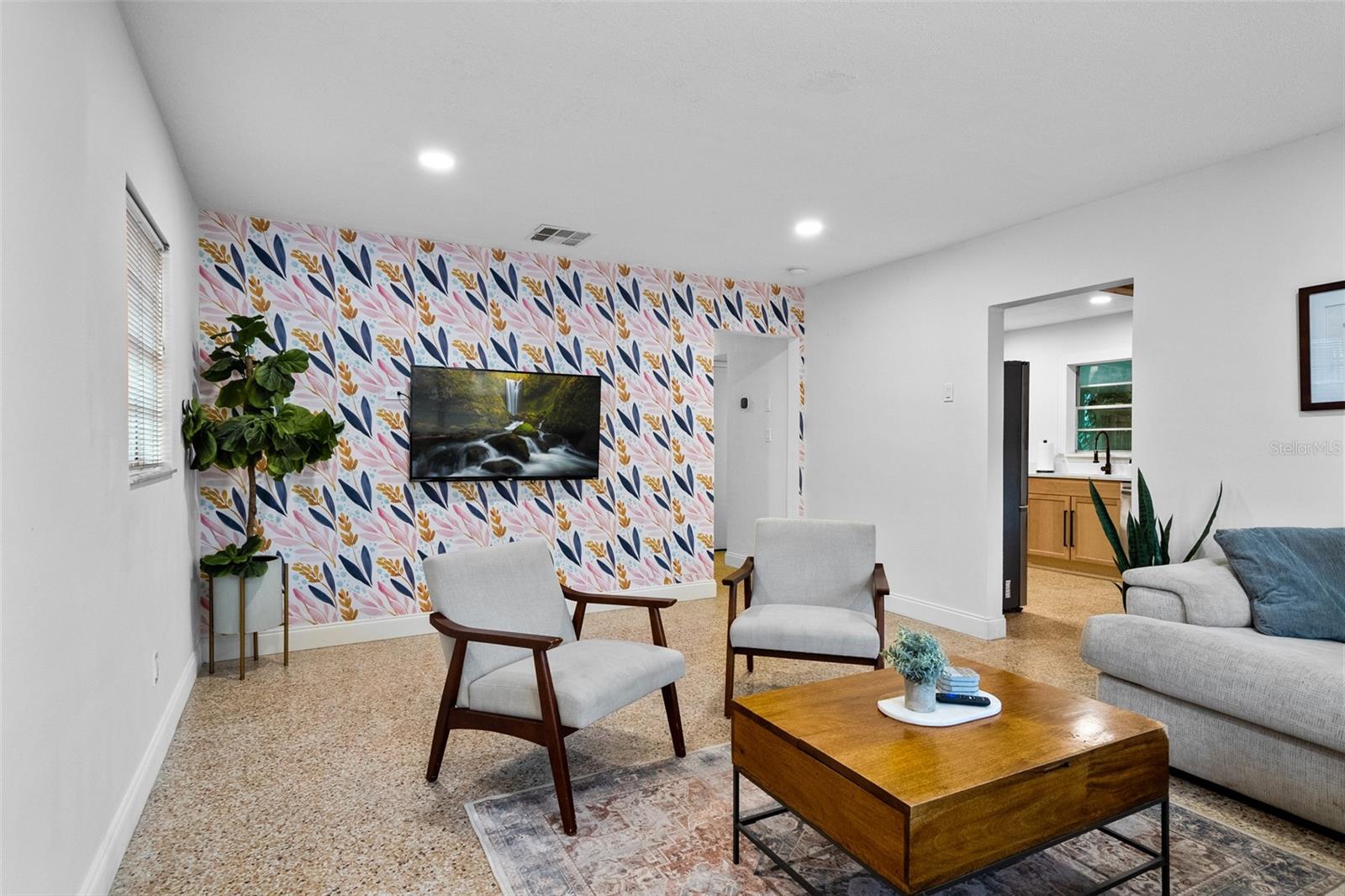 Image 2 of 31 For 314 Alva Street