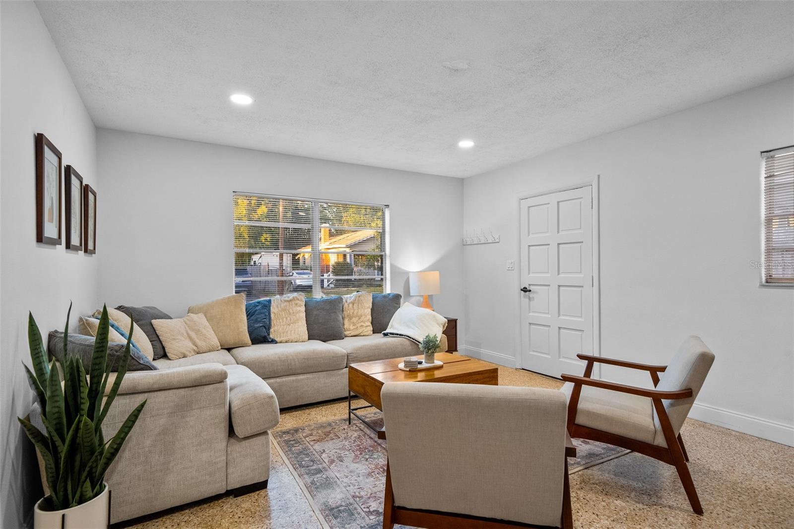 Image 6 of 31 For 314 Alva Street