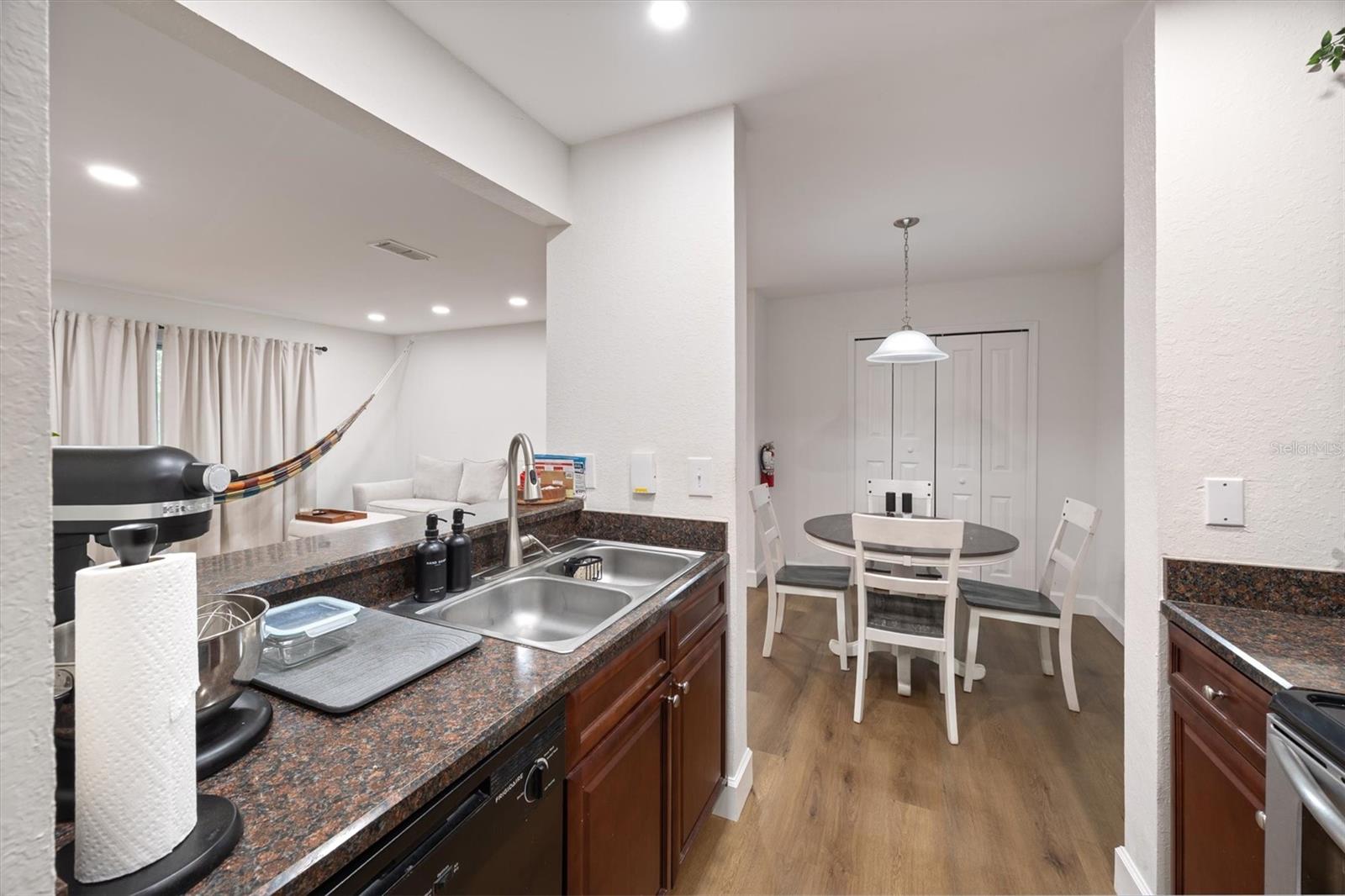 Image 15 of 50 For 3705 27th Street 913