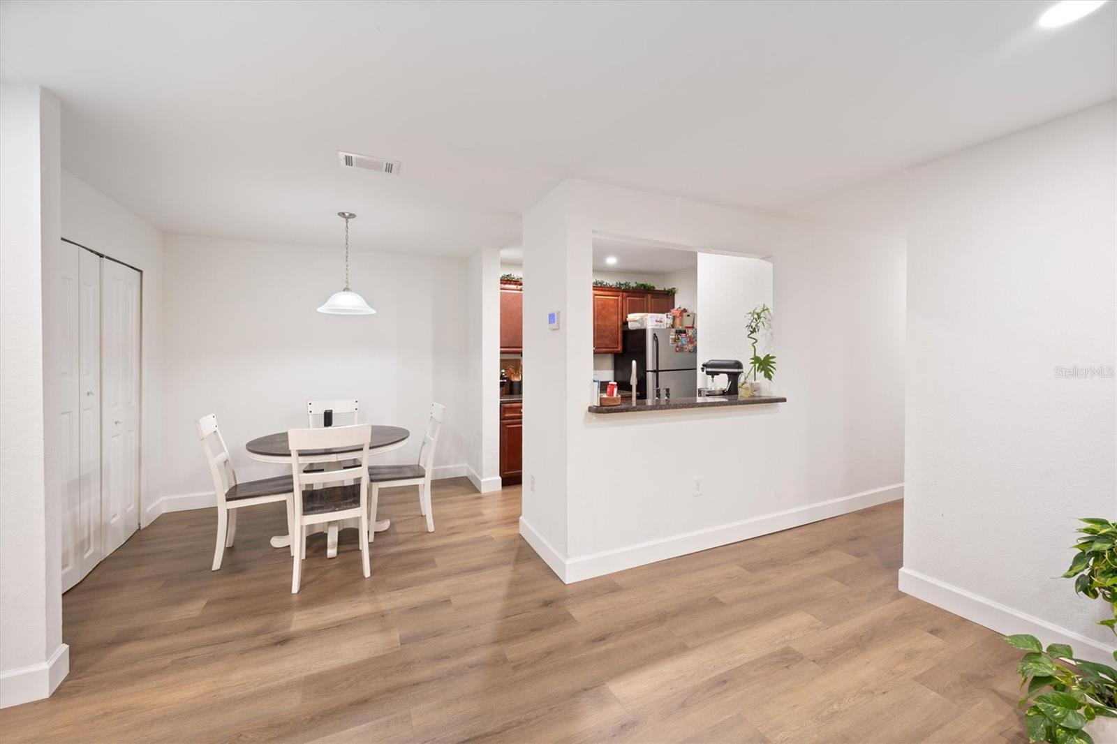 Image 27 of 50 For 3705 27th Street 913