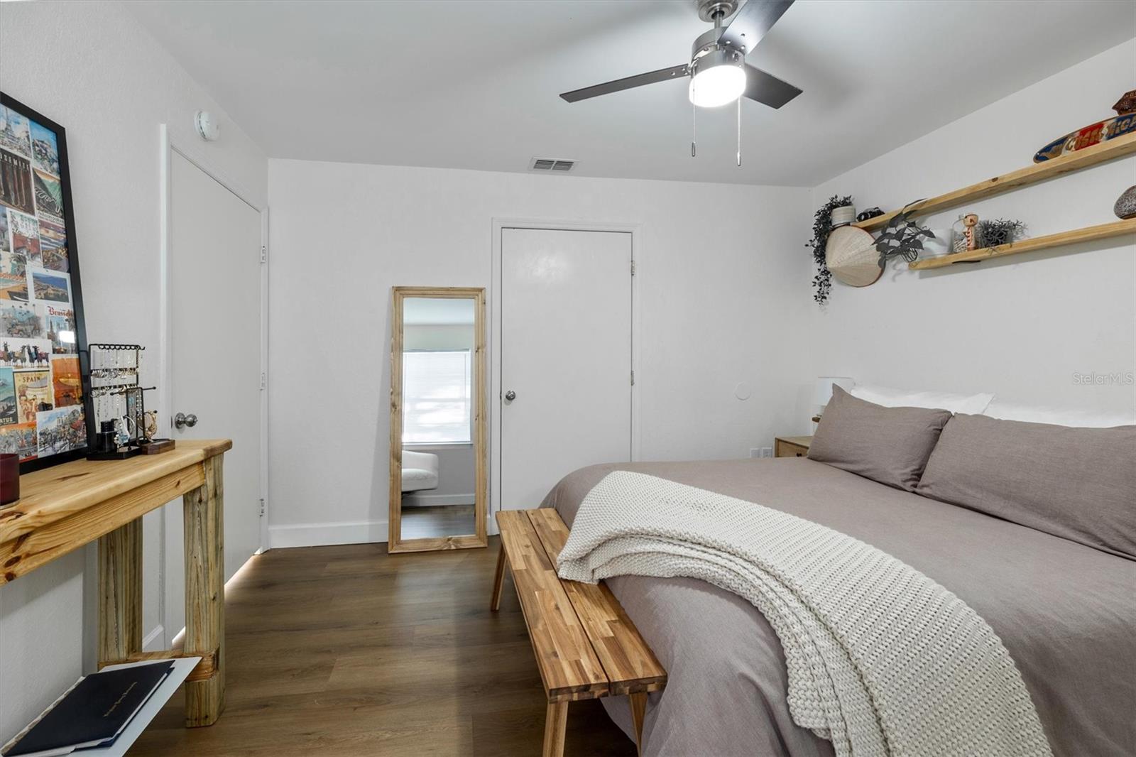 Image 36 of 50 For 3705 27th Street 913