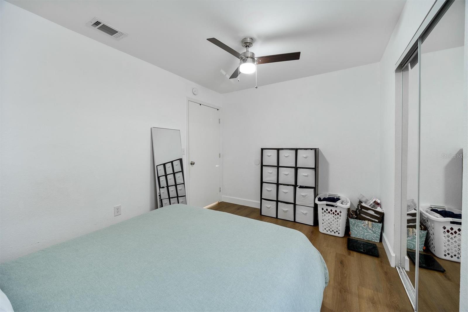 Image 41 of 50 For 3705 27th Street 913