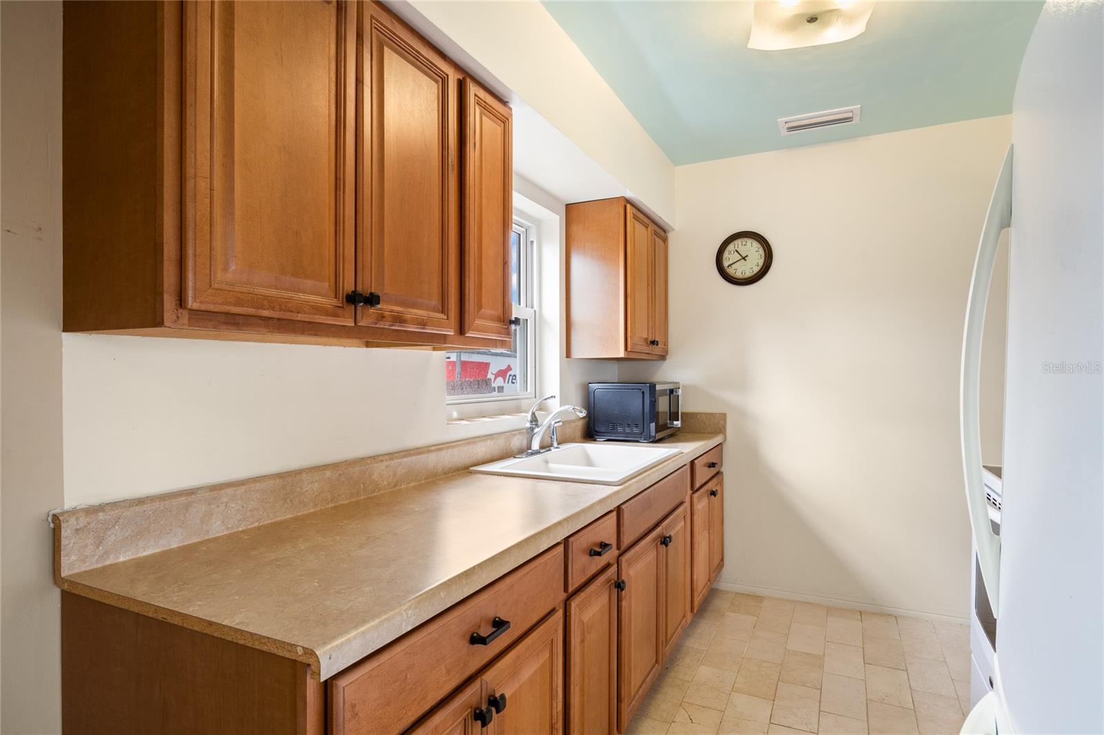 Image 16 of 27 For 1740 54th Avenue N