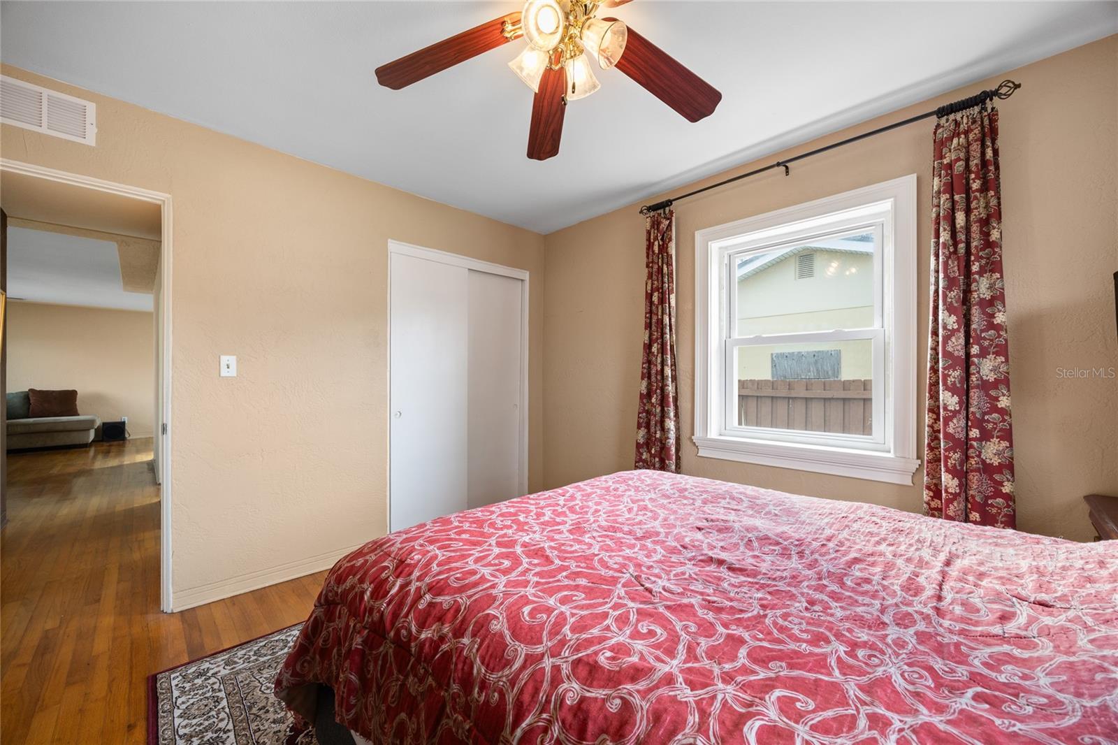 Image 19 of 27 For 1740 54th Avenue N