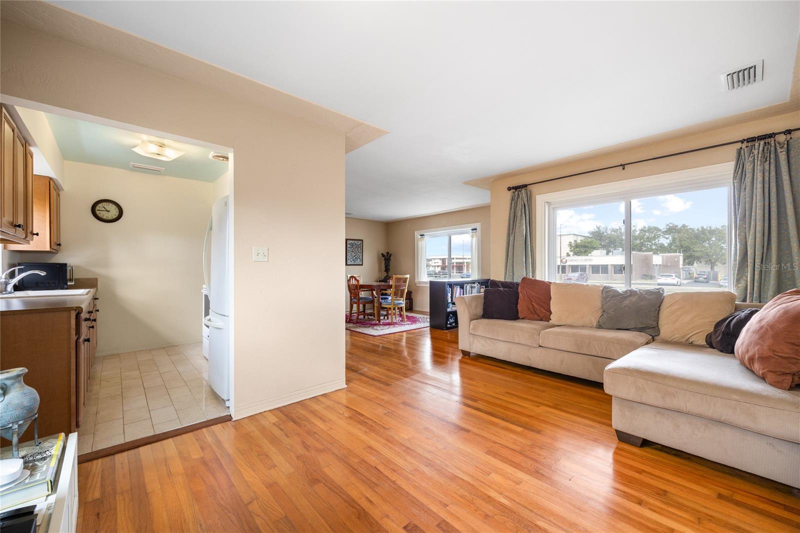 Image 2 of 27 For 1740 54th Avenue N