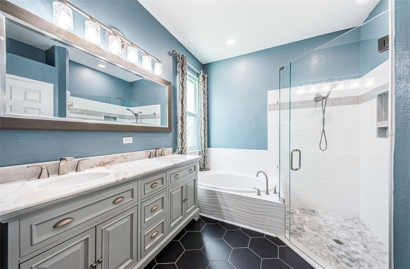 Image 19 of 49 For 443 Briland Street