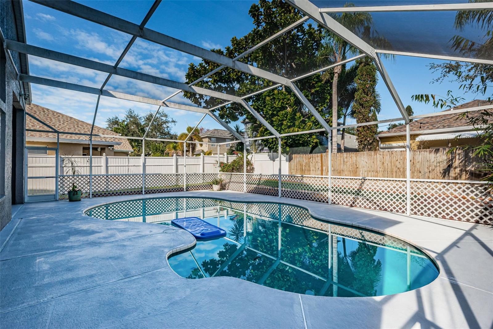 Image 38 of 49 For 443 Briland Street