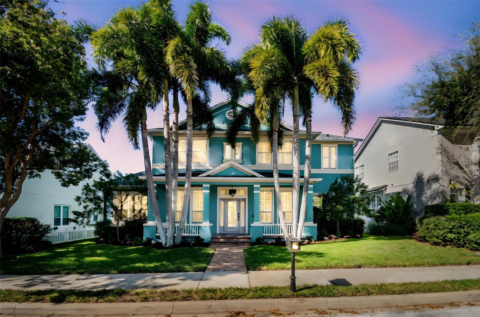 Listing photo id 0 for 8094 Cottonwood Court