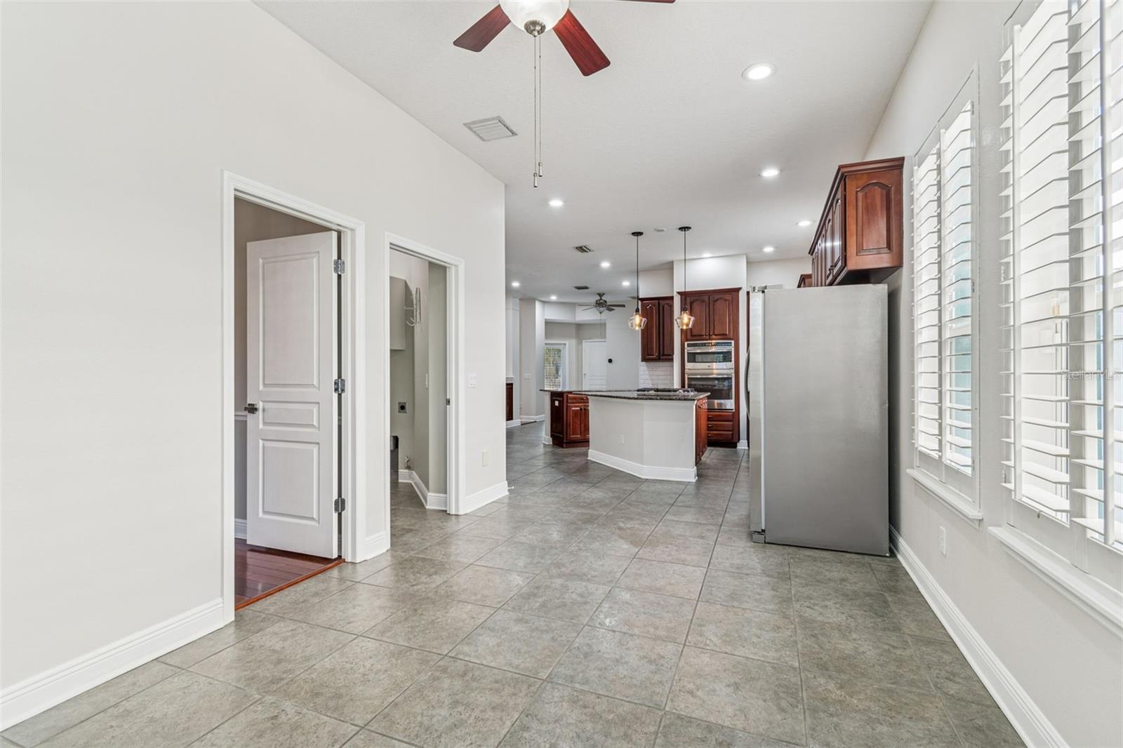 Listing photo id 20 for 8094 Cottonwood Court