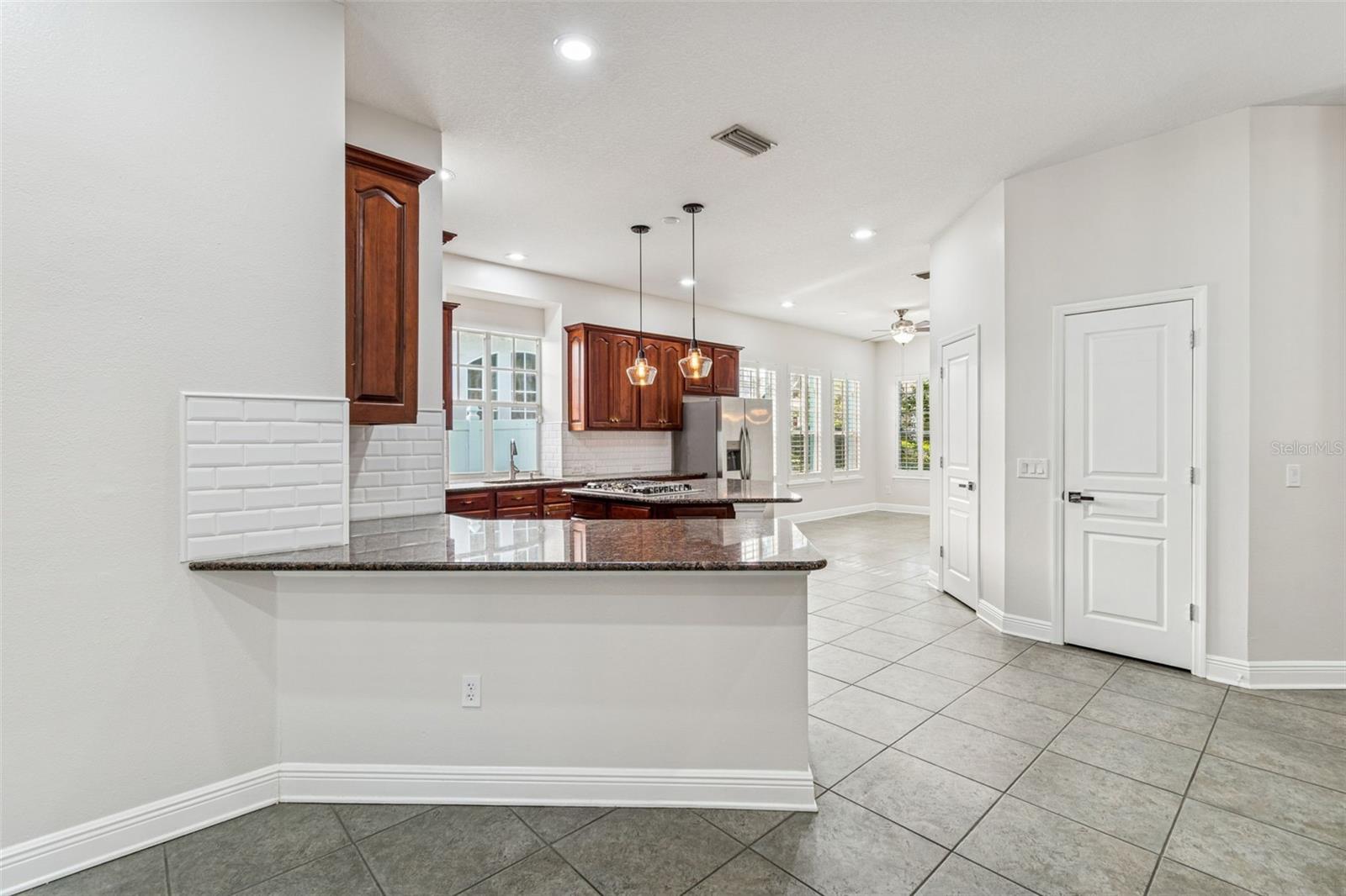 Listing photo id 23 for 8094 Cottonwood Court