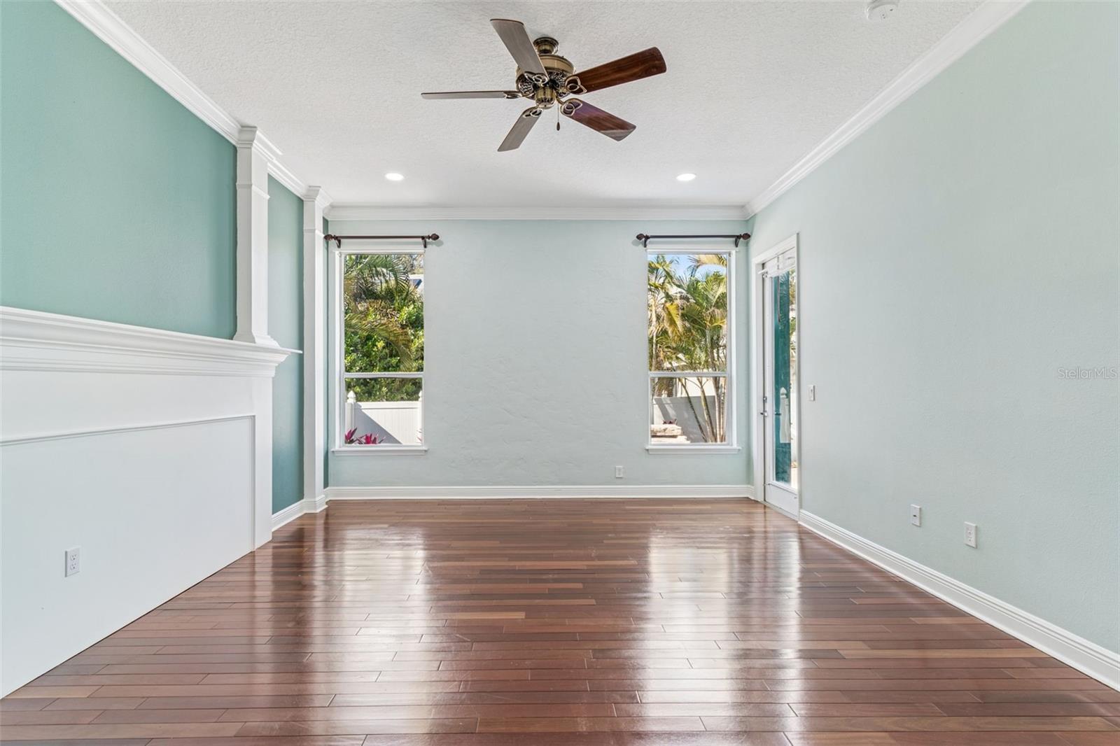 Listing photo id 37 for 8094 Cottonwood Court